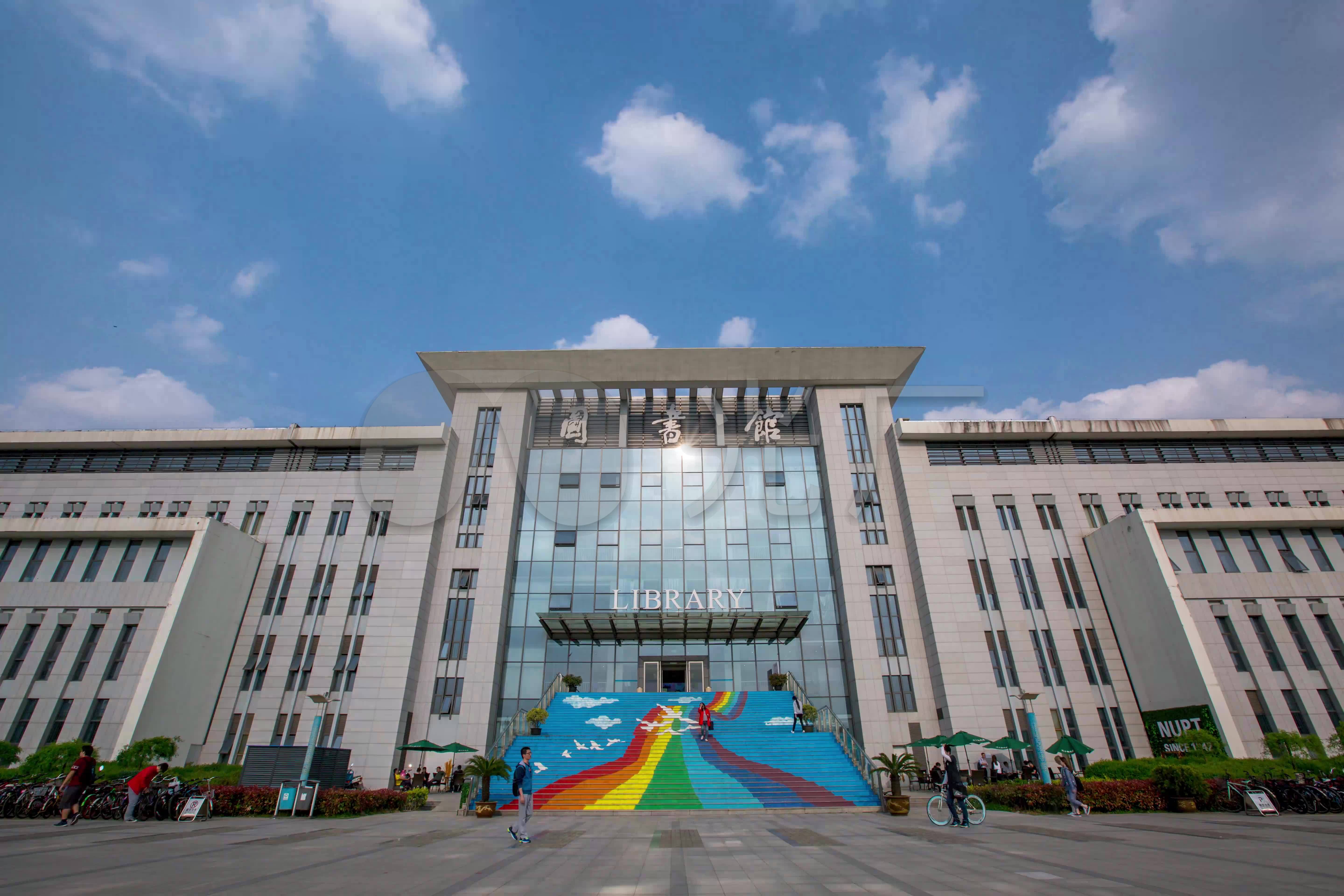 南京邮电大学校园风景延时摄影_视频素材包下载(编号