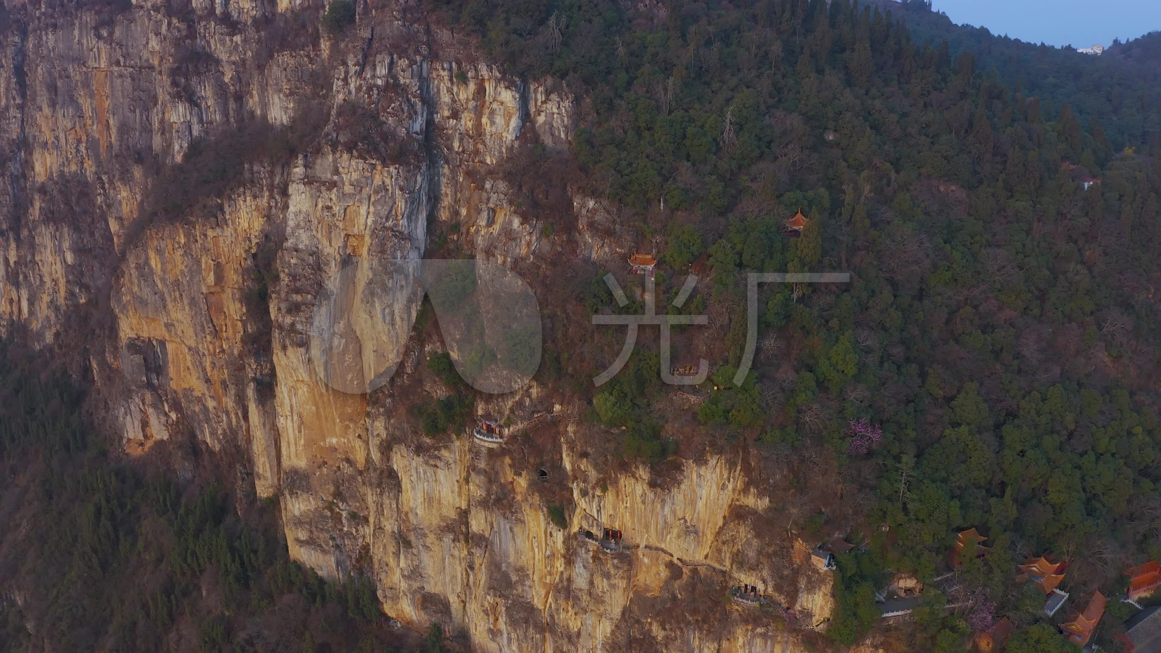 昆明西山龙门石窟
