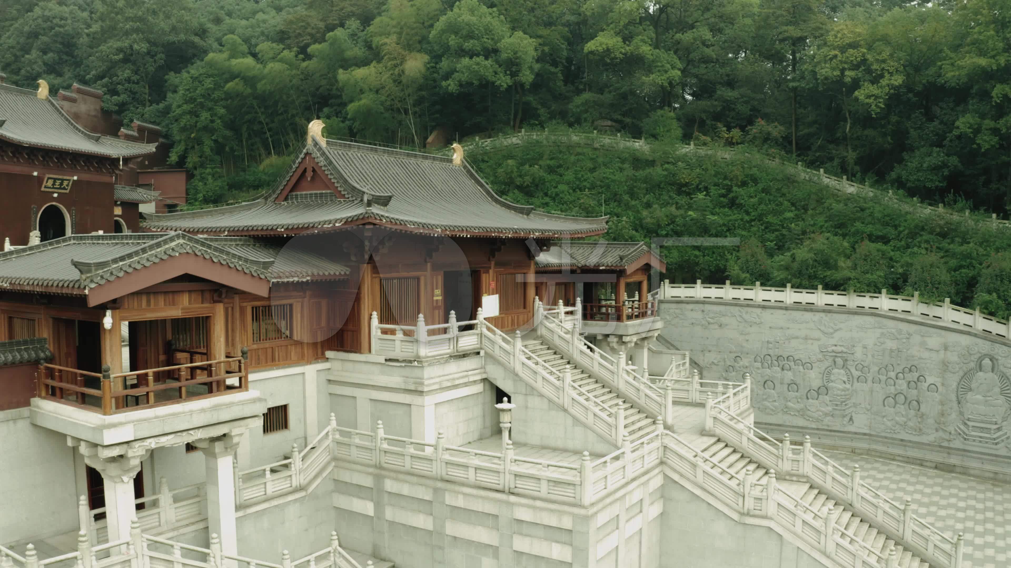 航拍昭山古寺