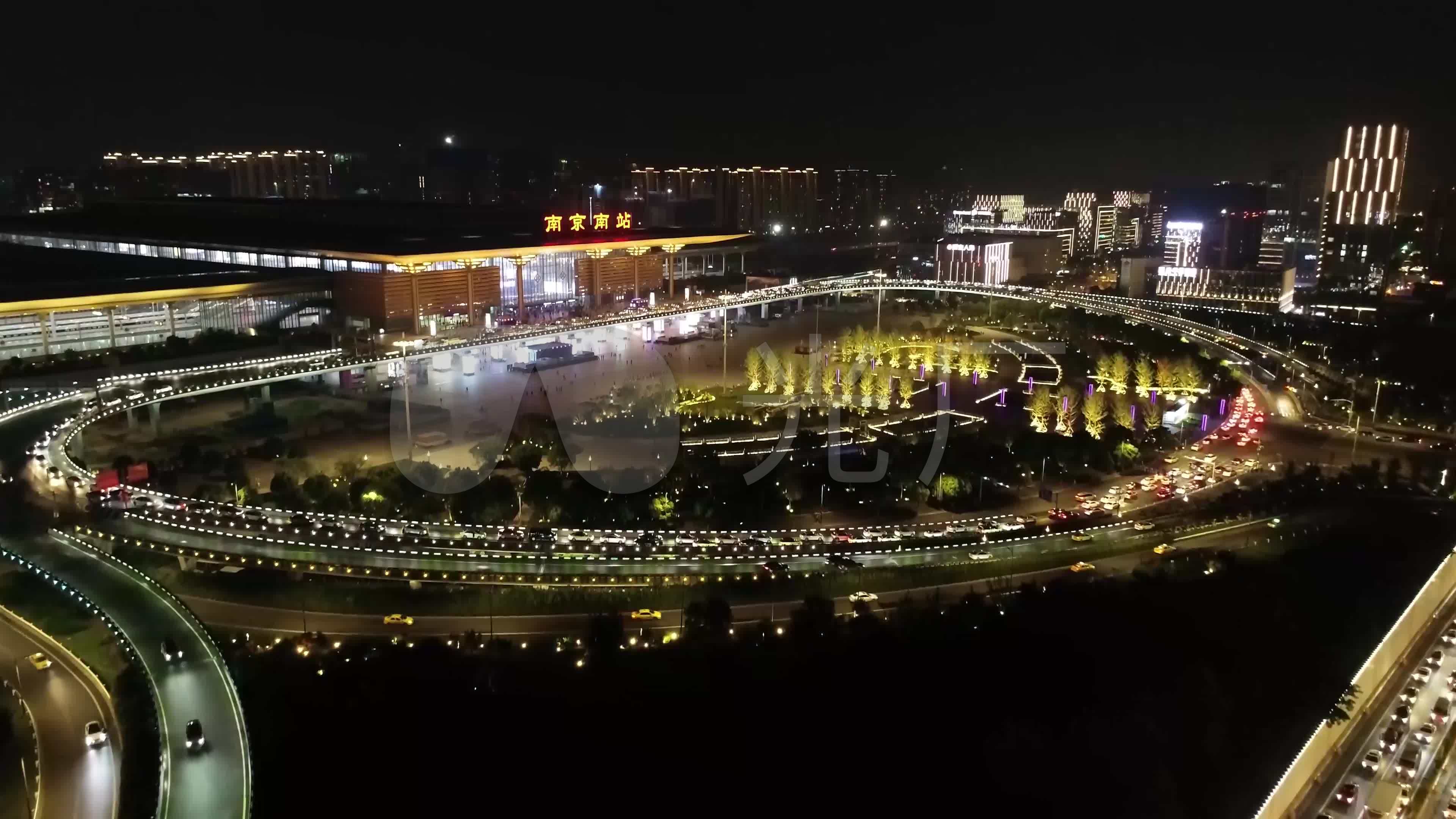 南京南站夜景航拍_3840x2160_高清视频素材下载(编号
