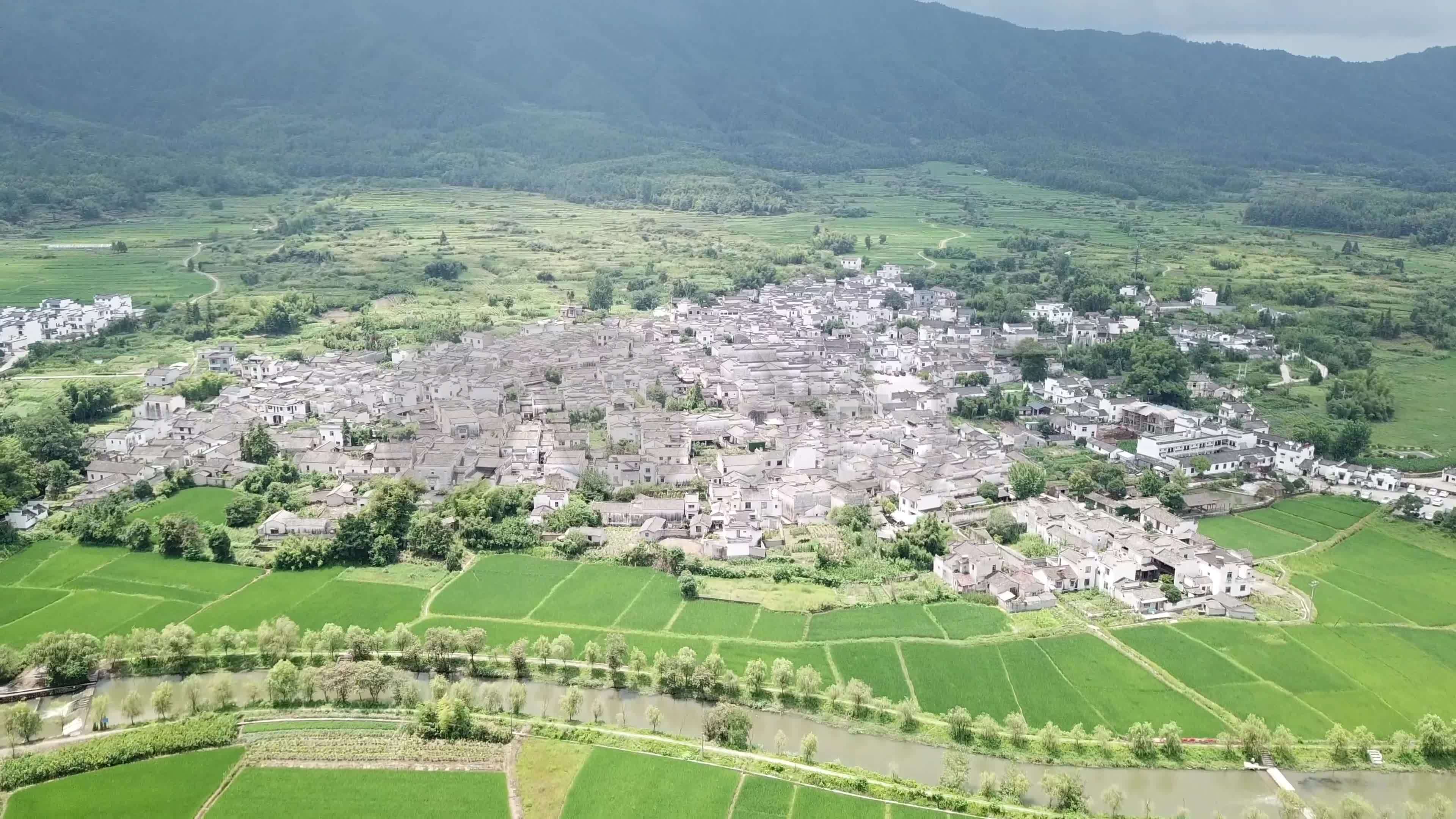 安徽皖南宏村南屏航拍_3840x2160_高清视频素材下载(编号:5955081)