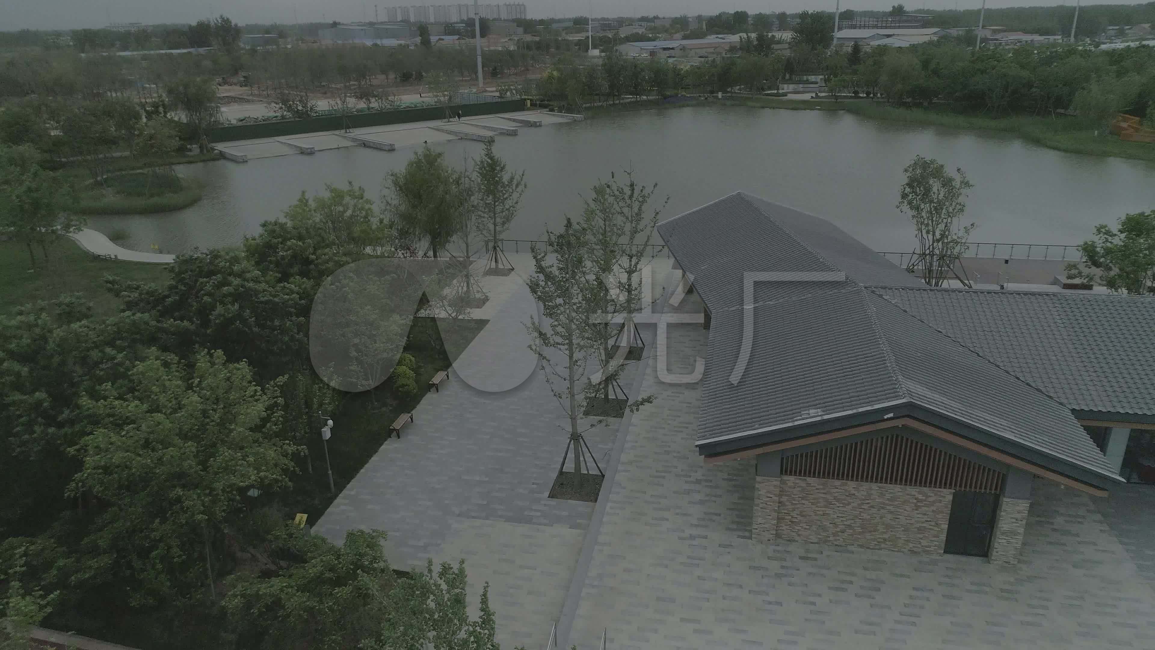 廊坊龙河中央公园湖景航拍实拍素材