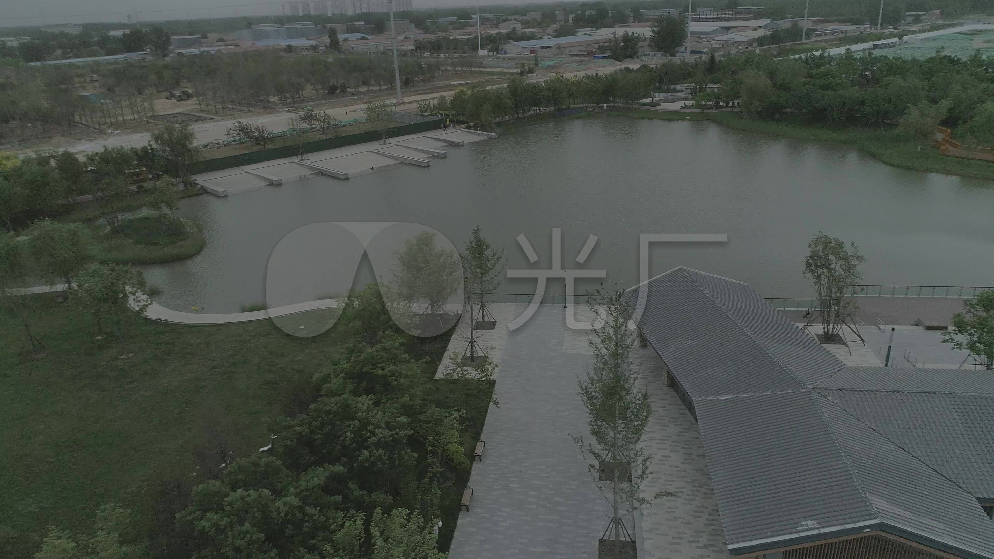 廊坊龙河中央公园湖景航拍实拍素材