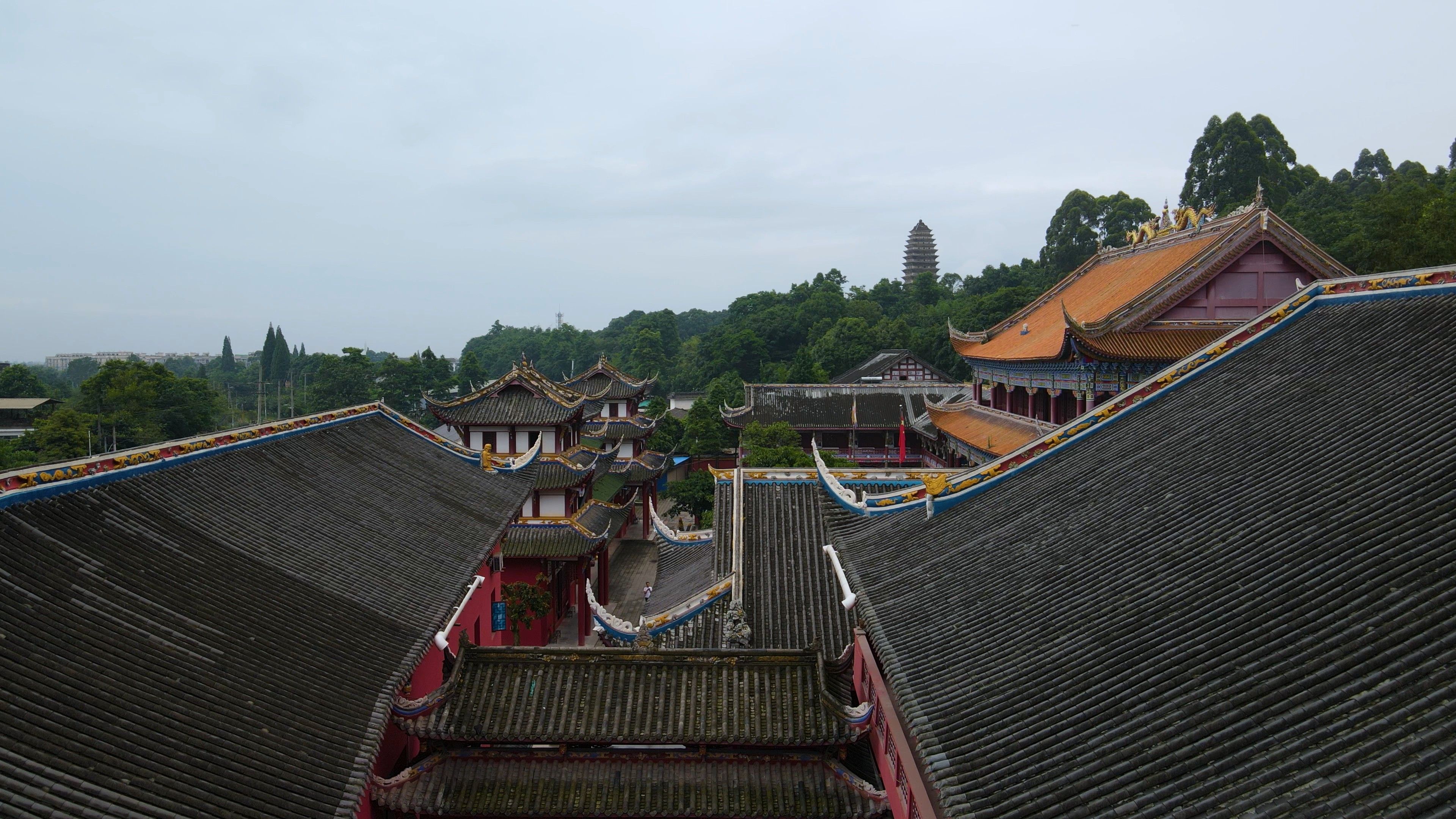 彭州佛山古寺航拍4k