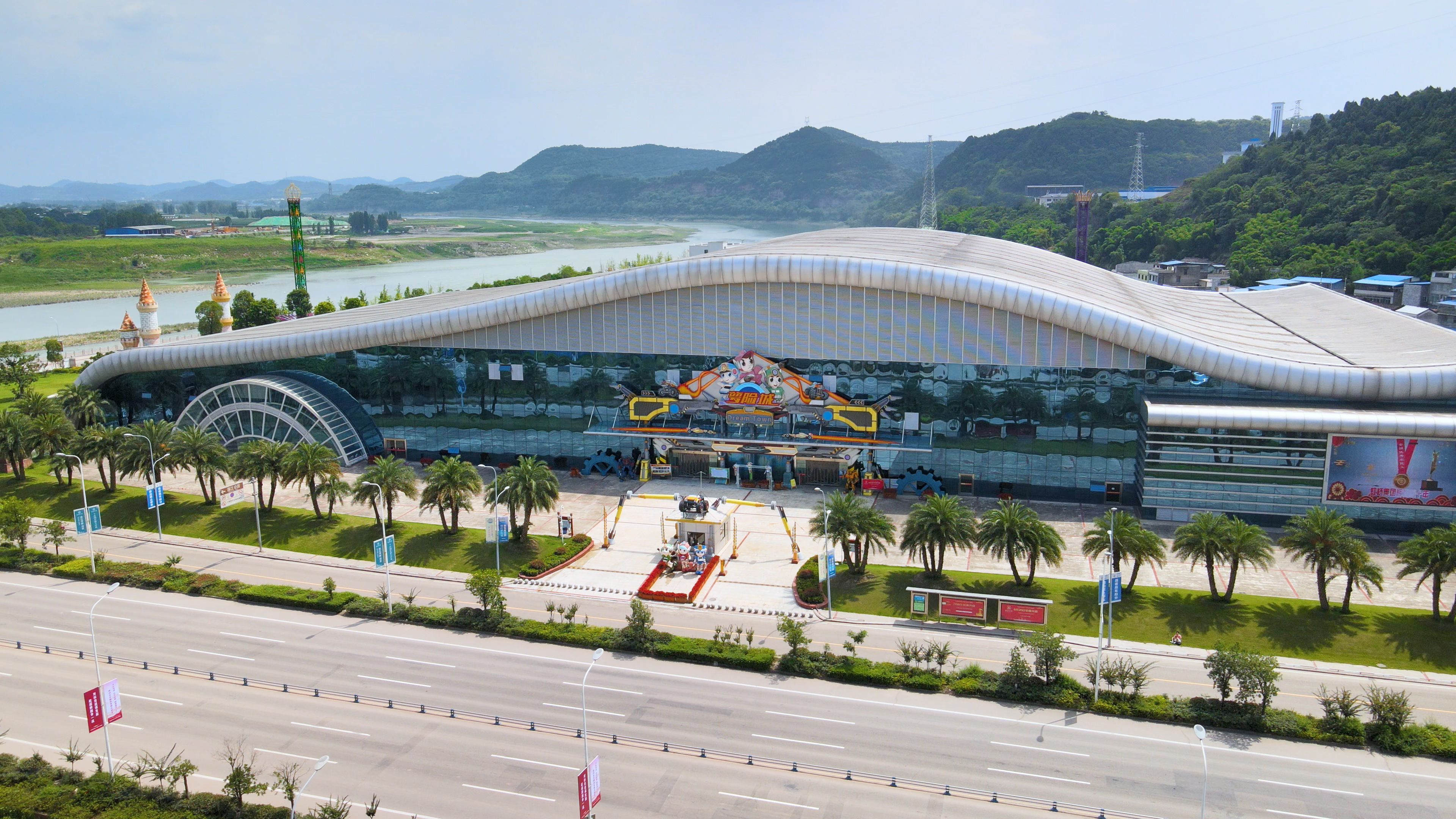 射洪市梦险城航拍4k_3840x2160_高清视频素材下载(编号:6036972)_实拍