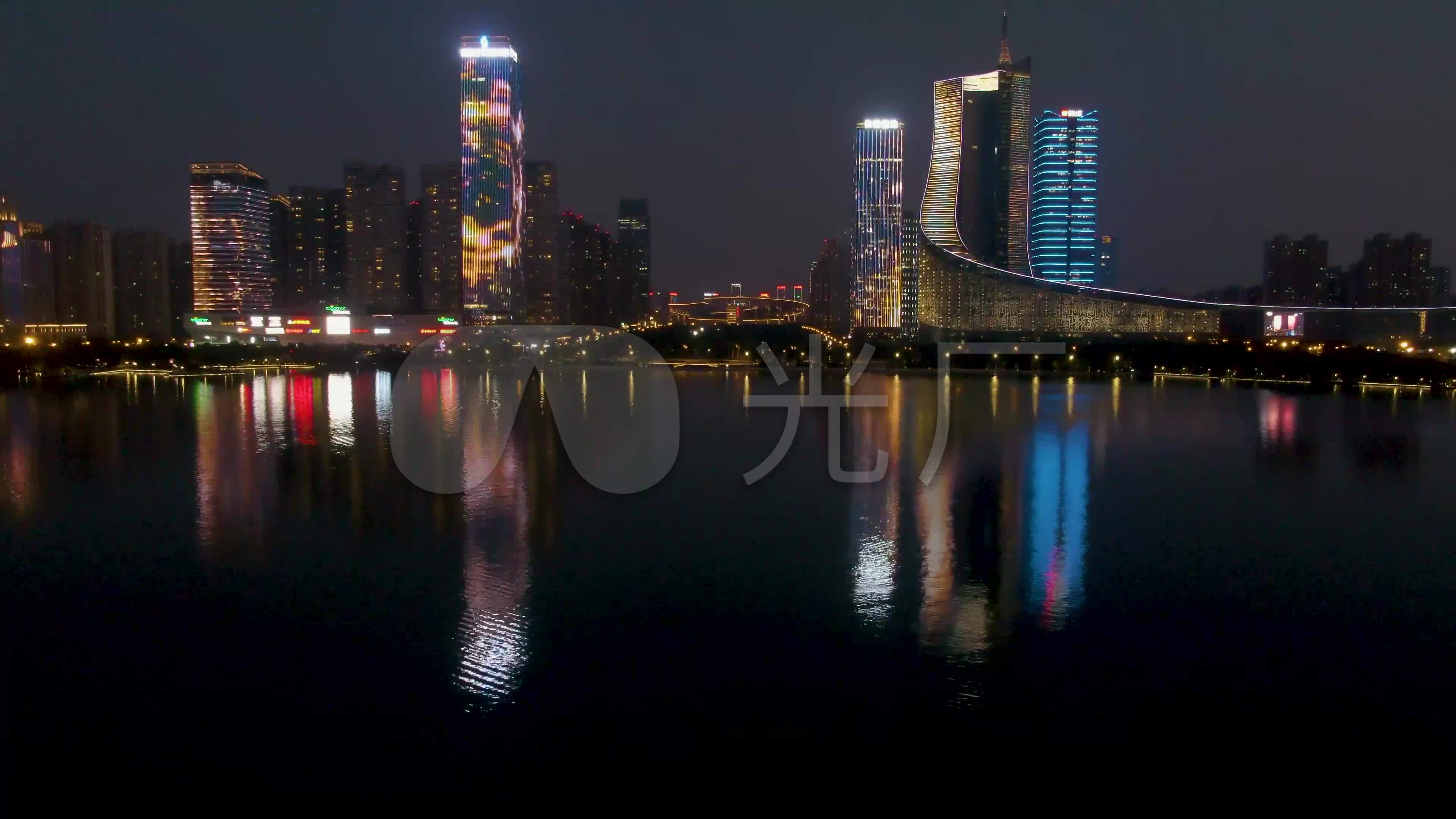 原创安徽合肥夜景天鹅湖灯光秀