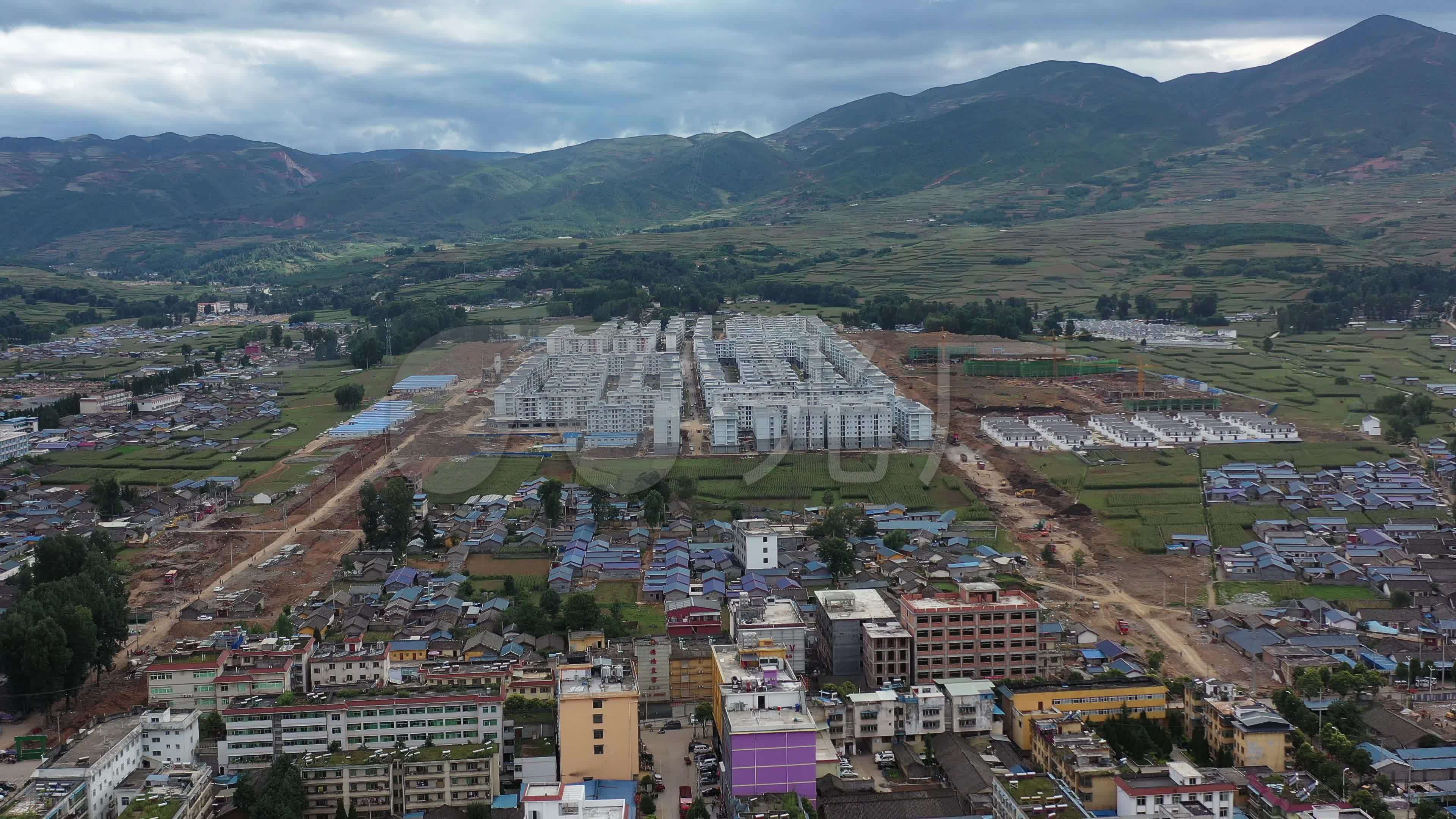 四川布拖县异地安置小区全新落成航拍图