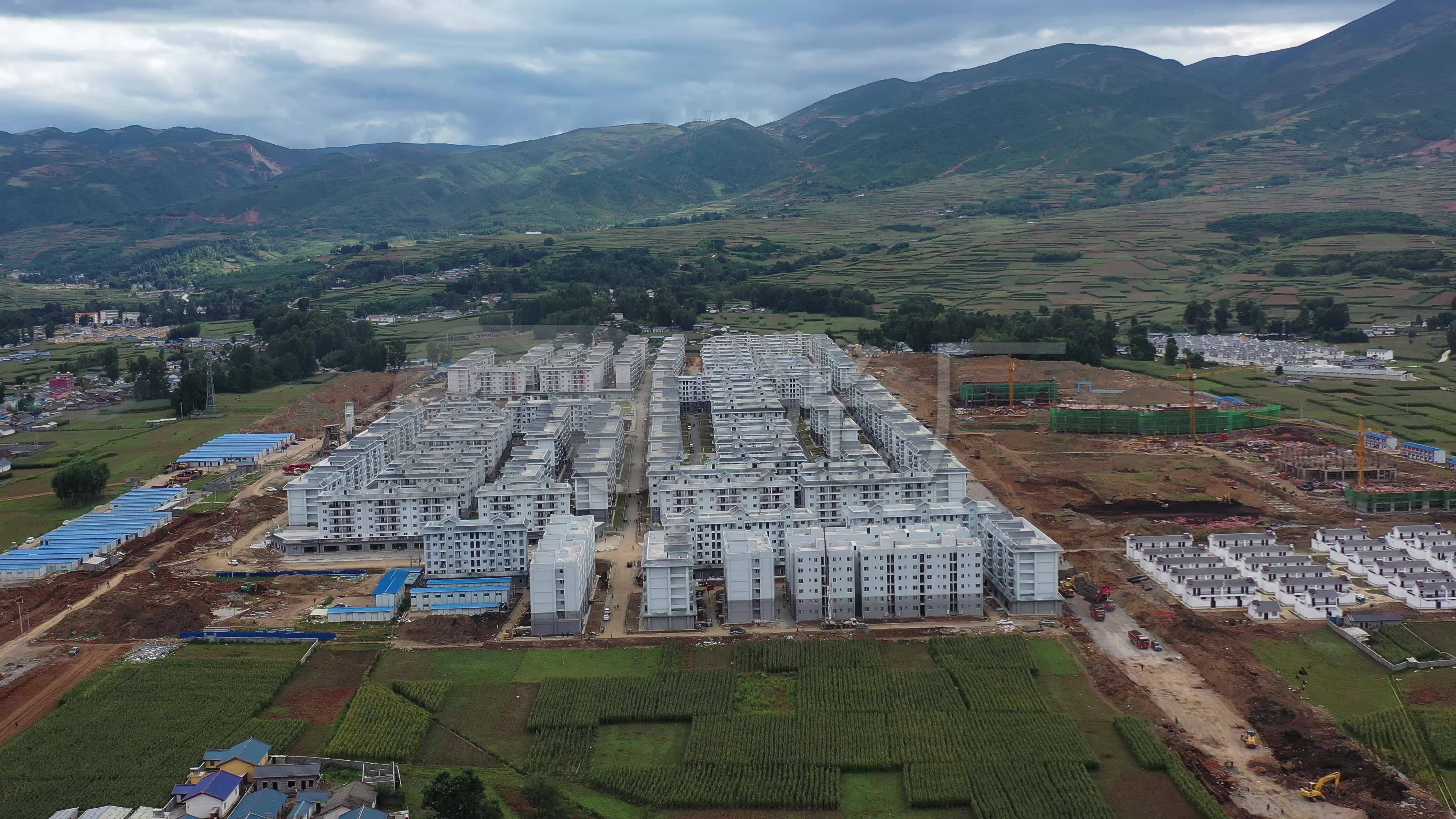 四川布拖县异地安置小区全新落成航拍图