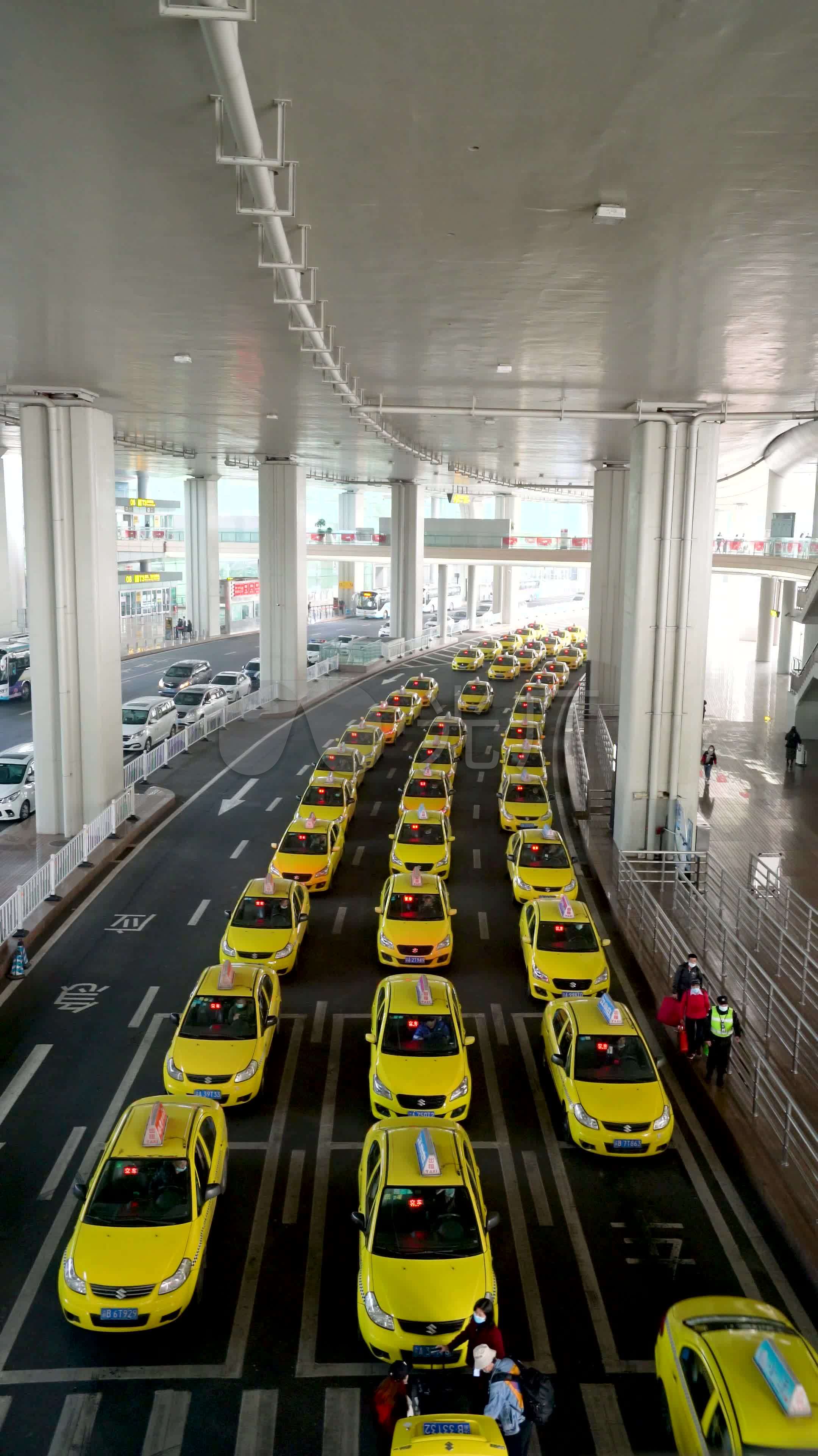 4k竖屏重庆江北机场网红出租车实拍视频_2160x3840