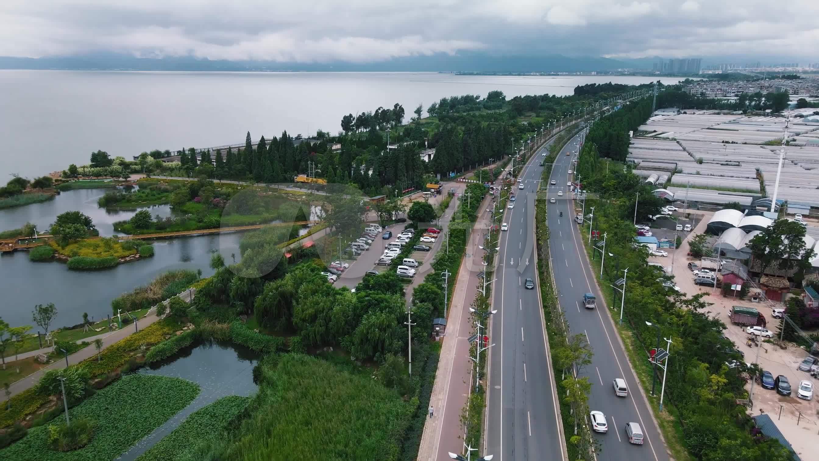 美丽的昆明滇池湿地和环湖东路