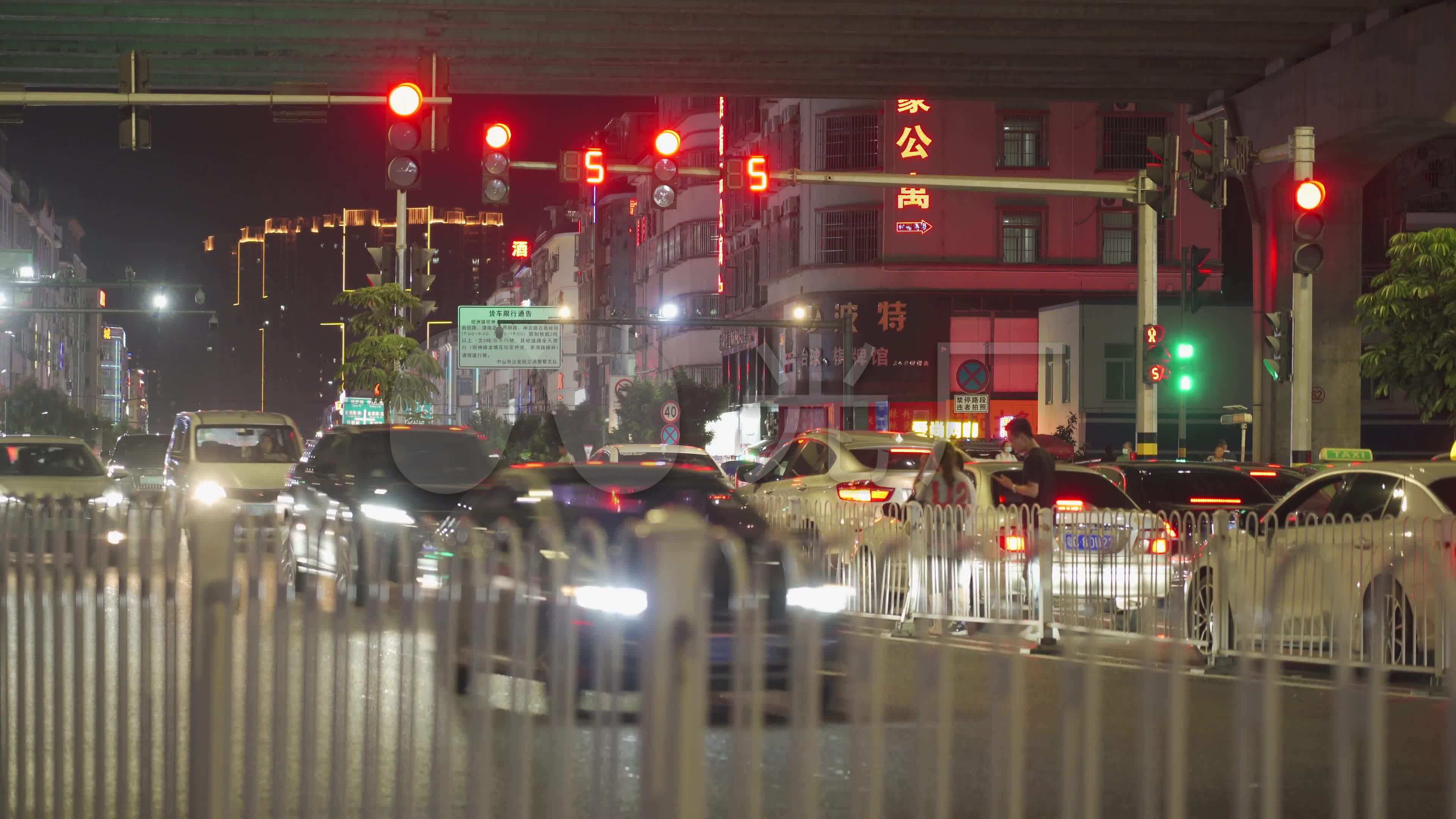 4k城市夜晚-街头行人-夜景车辆脚步孤独