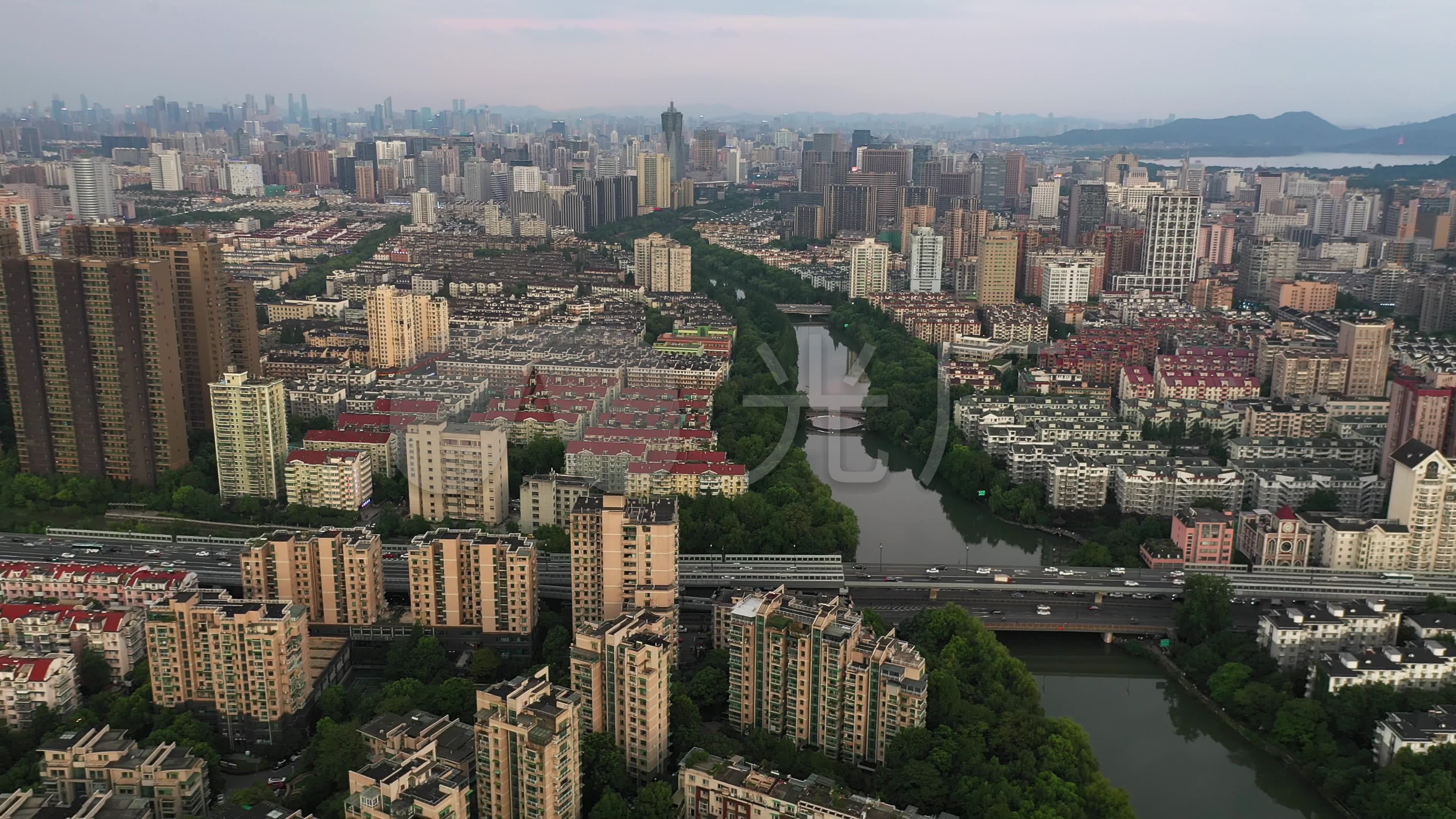 航拍杭州大运河新拱墅区