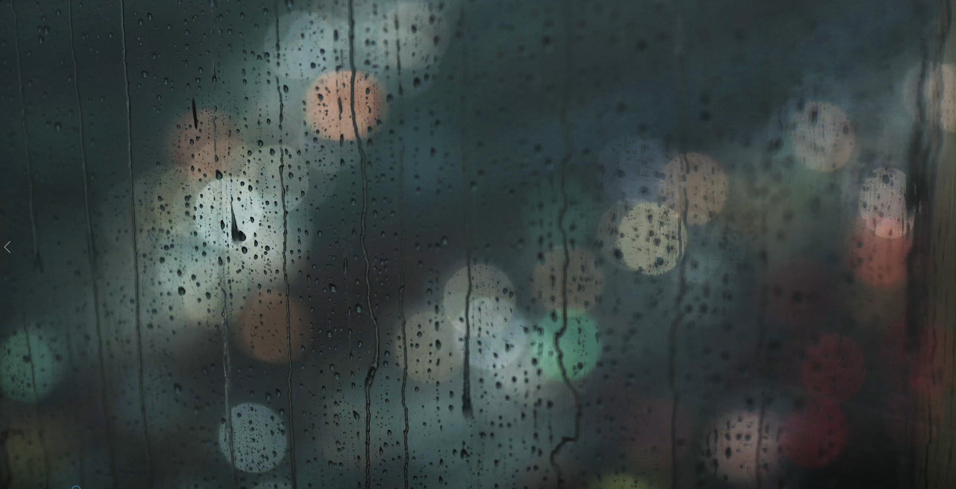 雨天车流