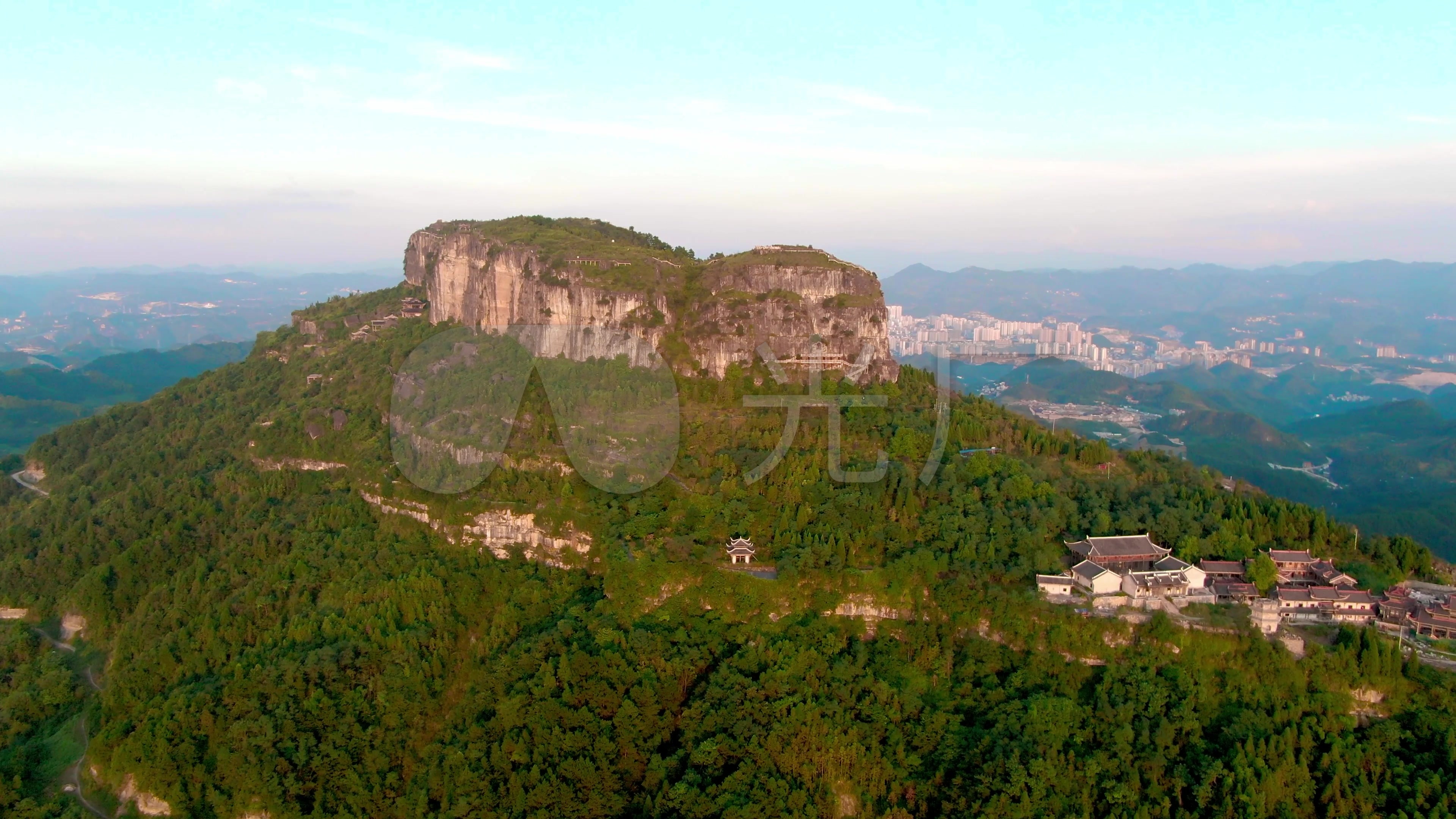 4k 航拍凯里市香炉山