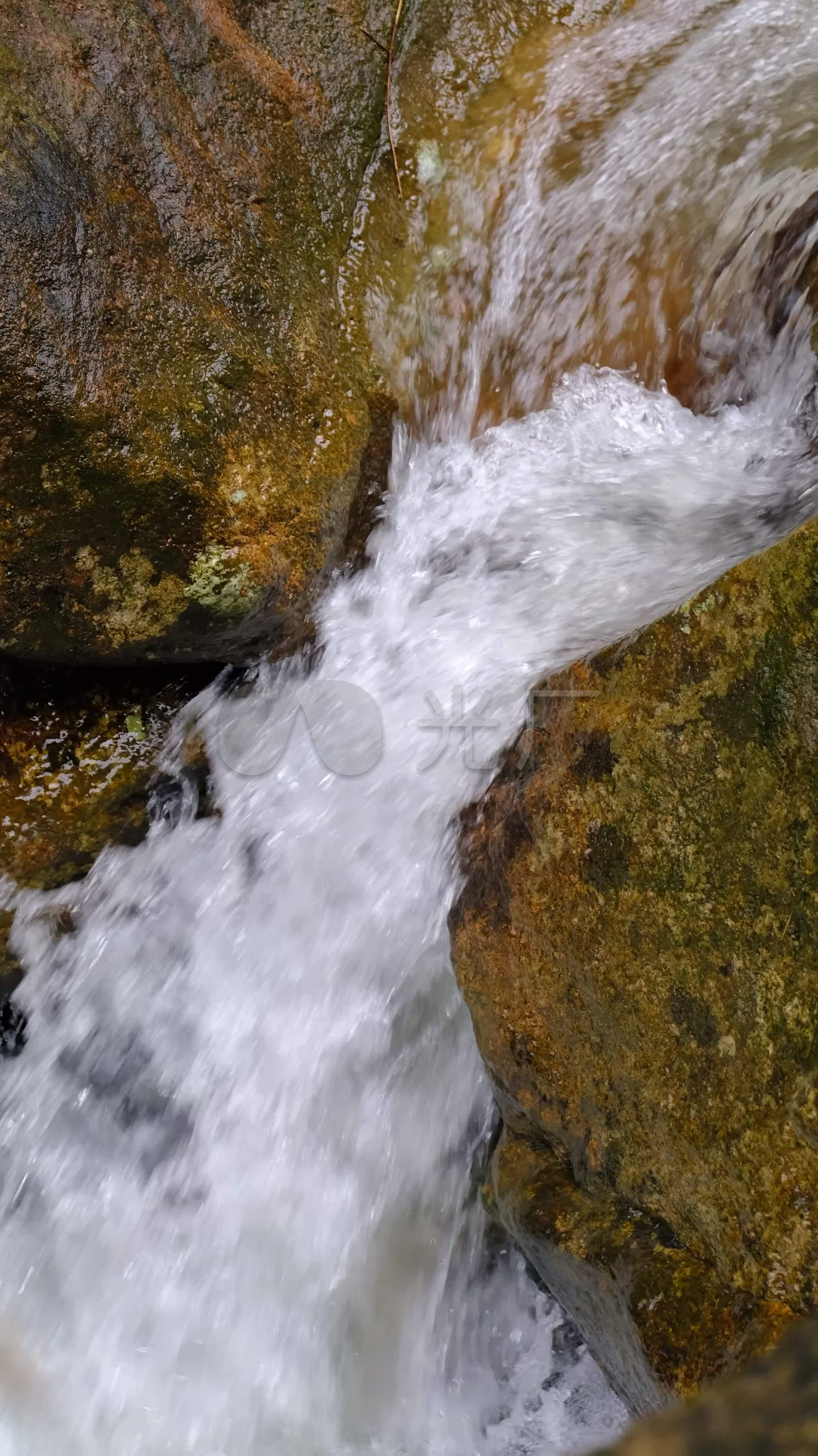 小溪水河流酒山泉水山河溪流水源
