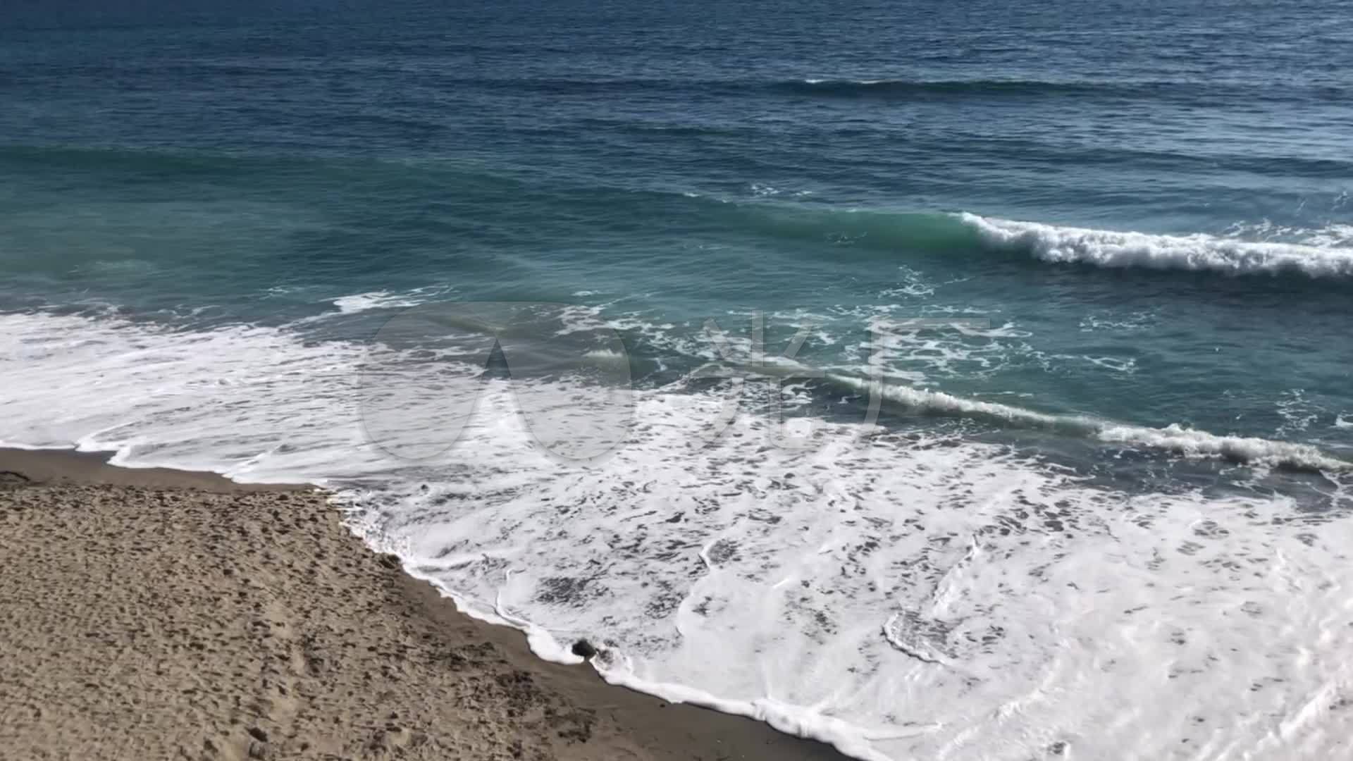 沙滩海浪浪花