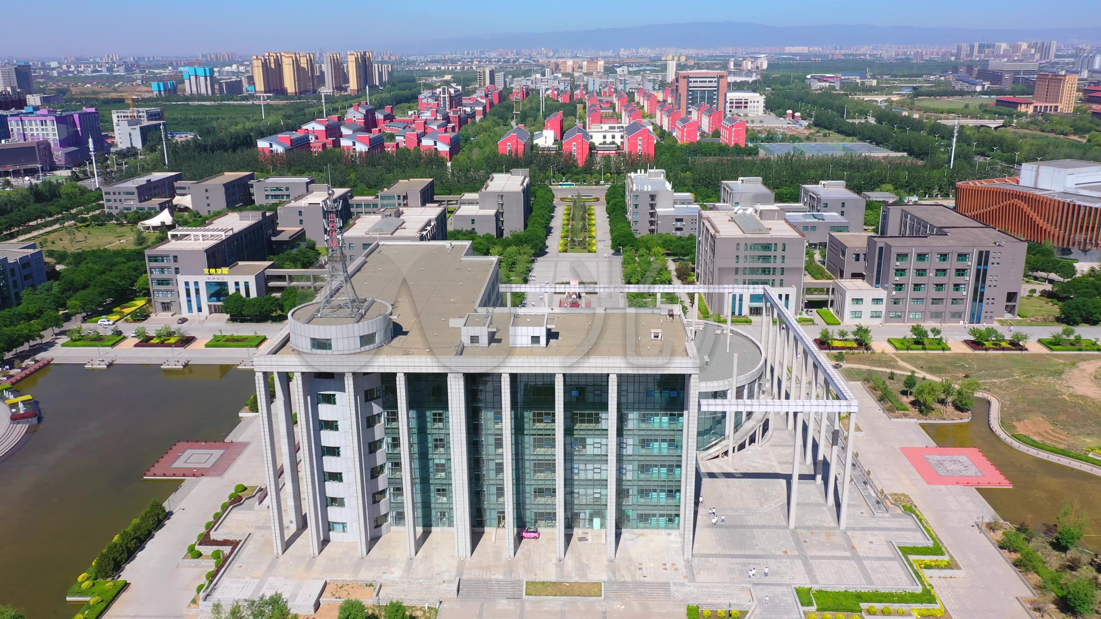 航拍大学城山西传媒学院