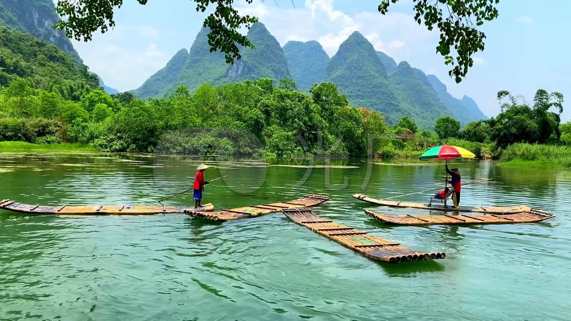 桂林山水甲天下遇龙河竹筏漂流景区山清水秀