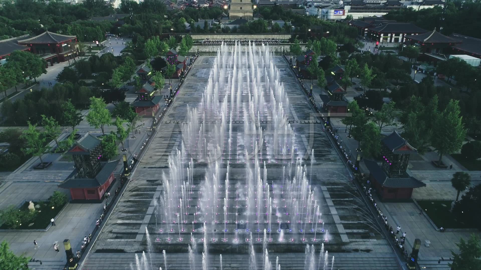 航拍西安大雁塔北广场喷泉