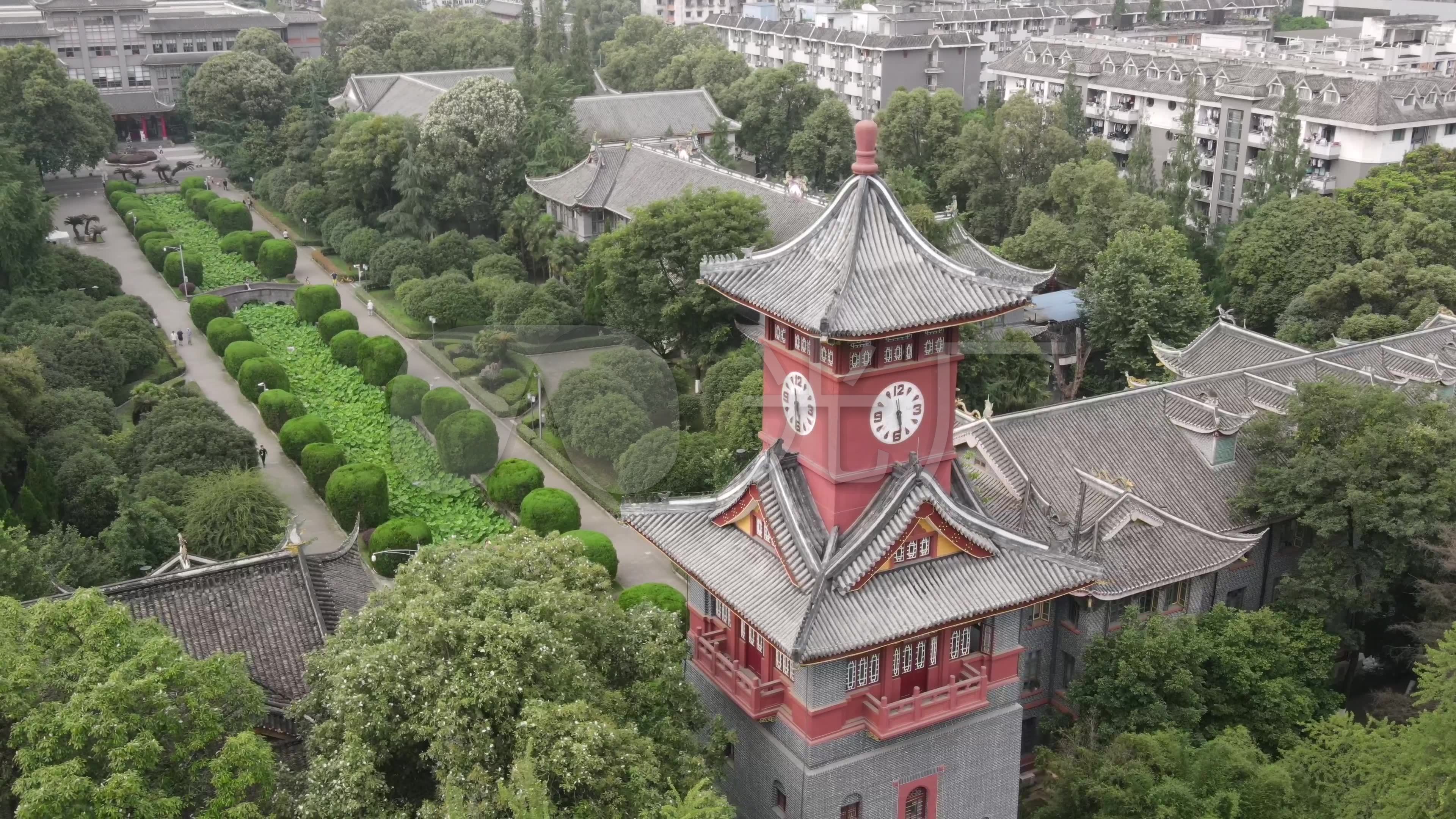 无人机航拍四川大学华西校区钟楼华西坝_3840x2160_高清视频素材下载