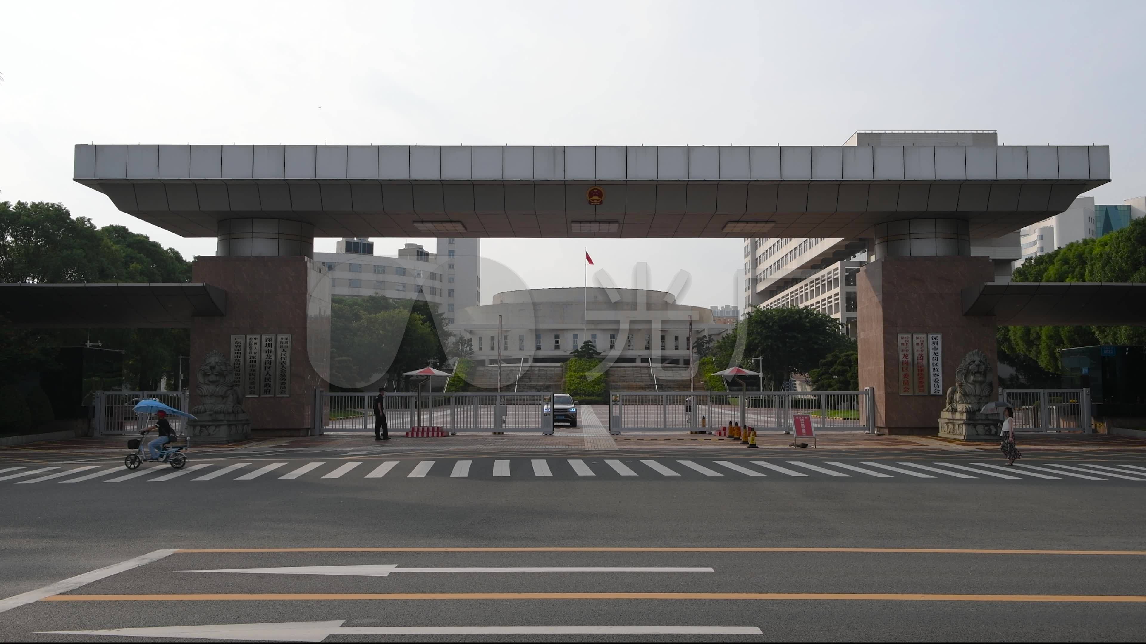 原创航拍__深圳市龙岗区委区政府大门_3840x2160_高清