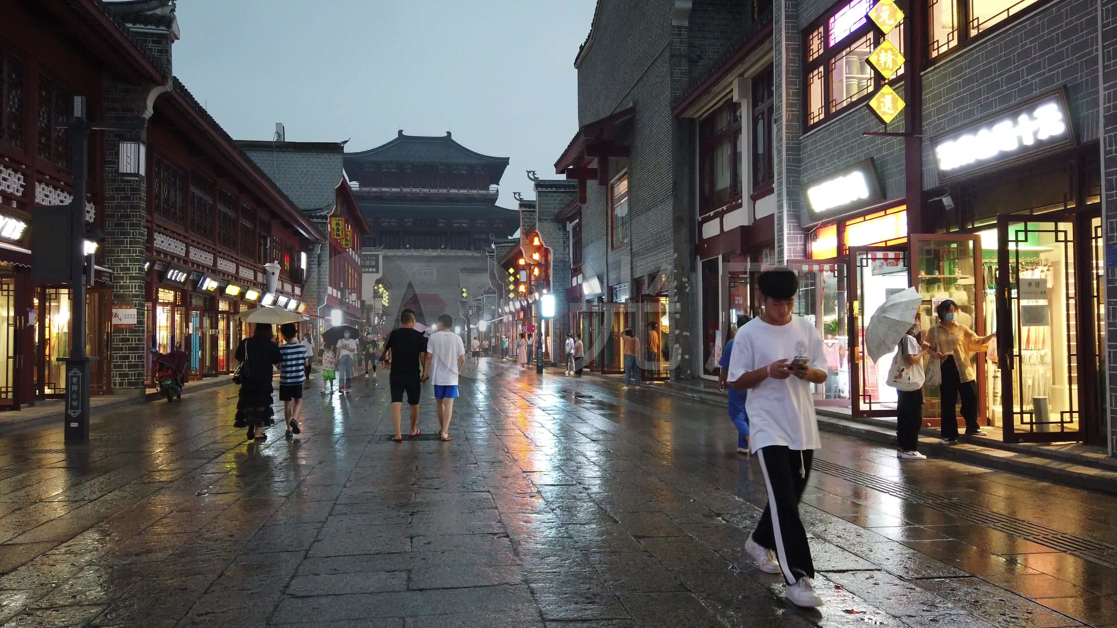 襄阳古城仿古街步行街北街夜景风光_3840x2160_高清