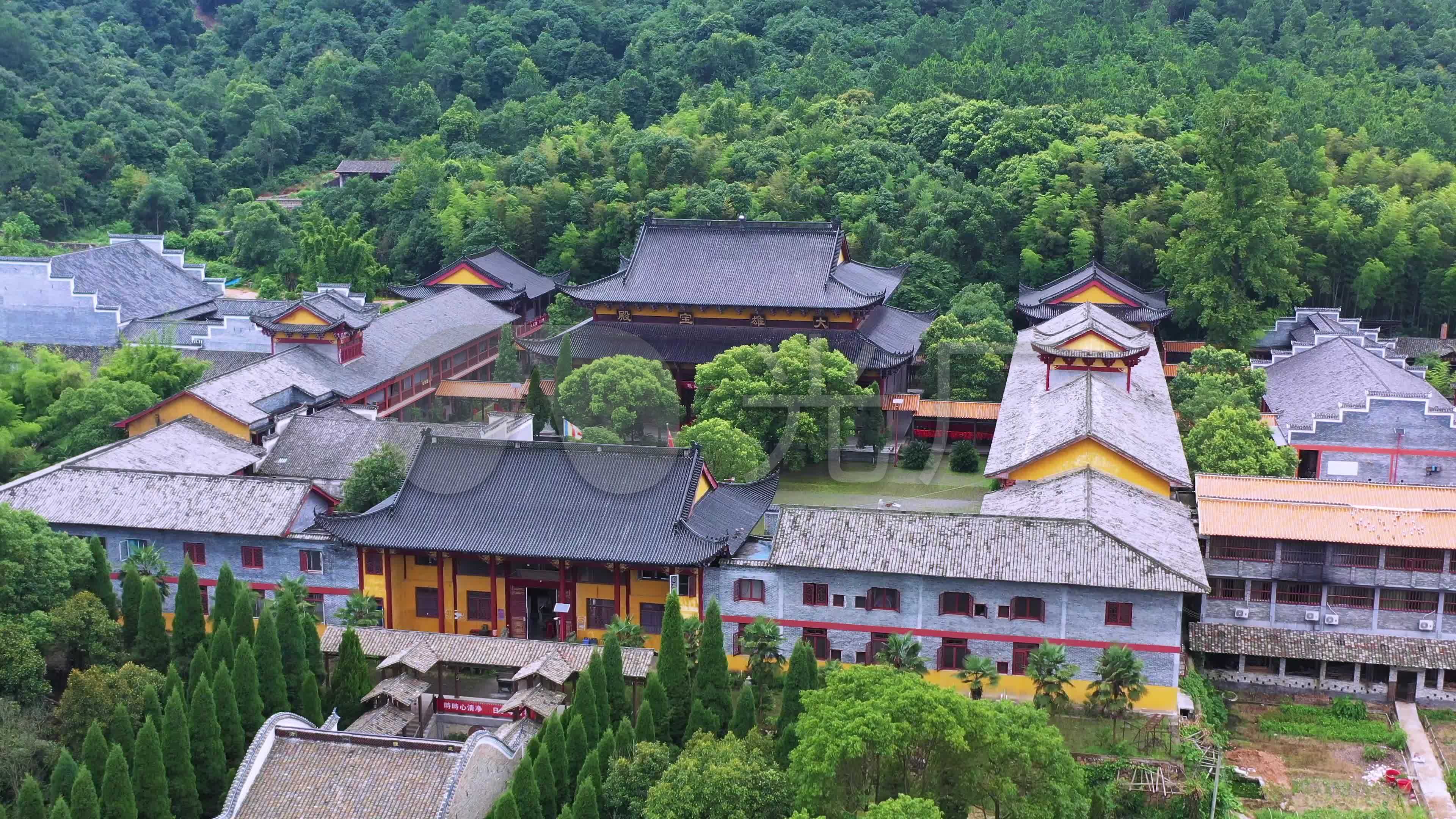 航拍江西吉安资国禅寺大雄宝殿