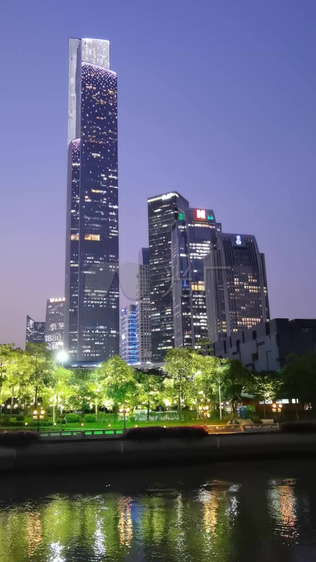 珠江新城高楼大厦广州塔东塔西塔日景夜景
