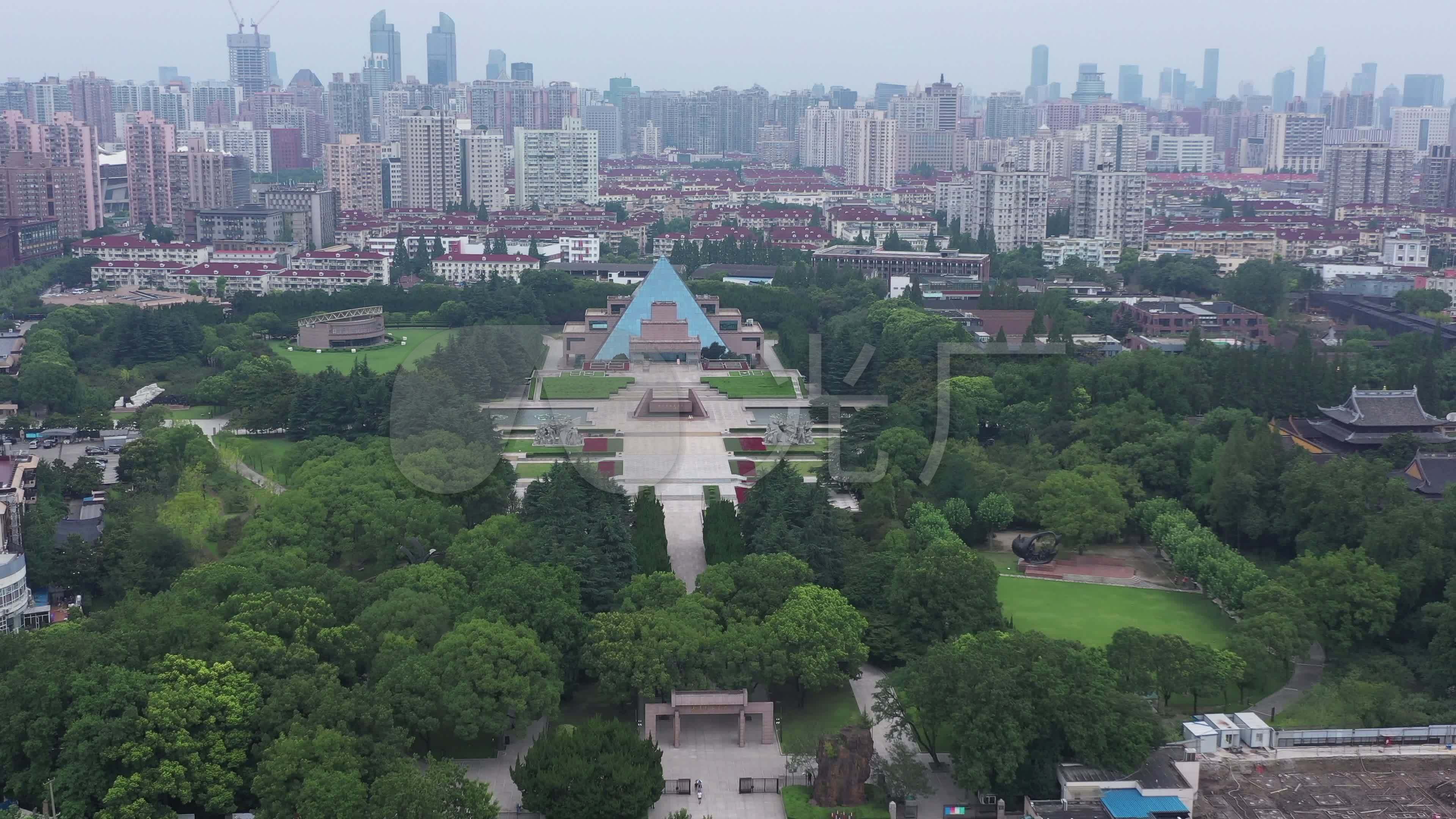 上海龙华烈士陵园纪念馆航拍全景_3840x2160_高清视频素材下载(编号