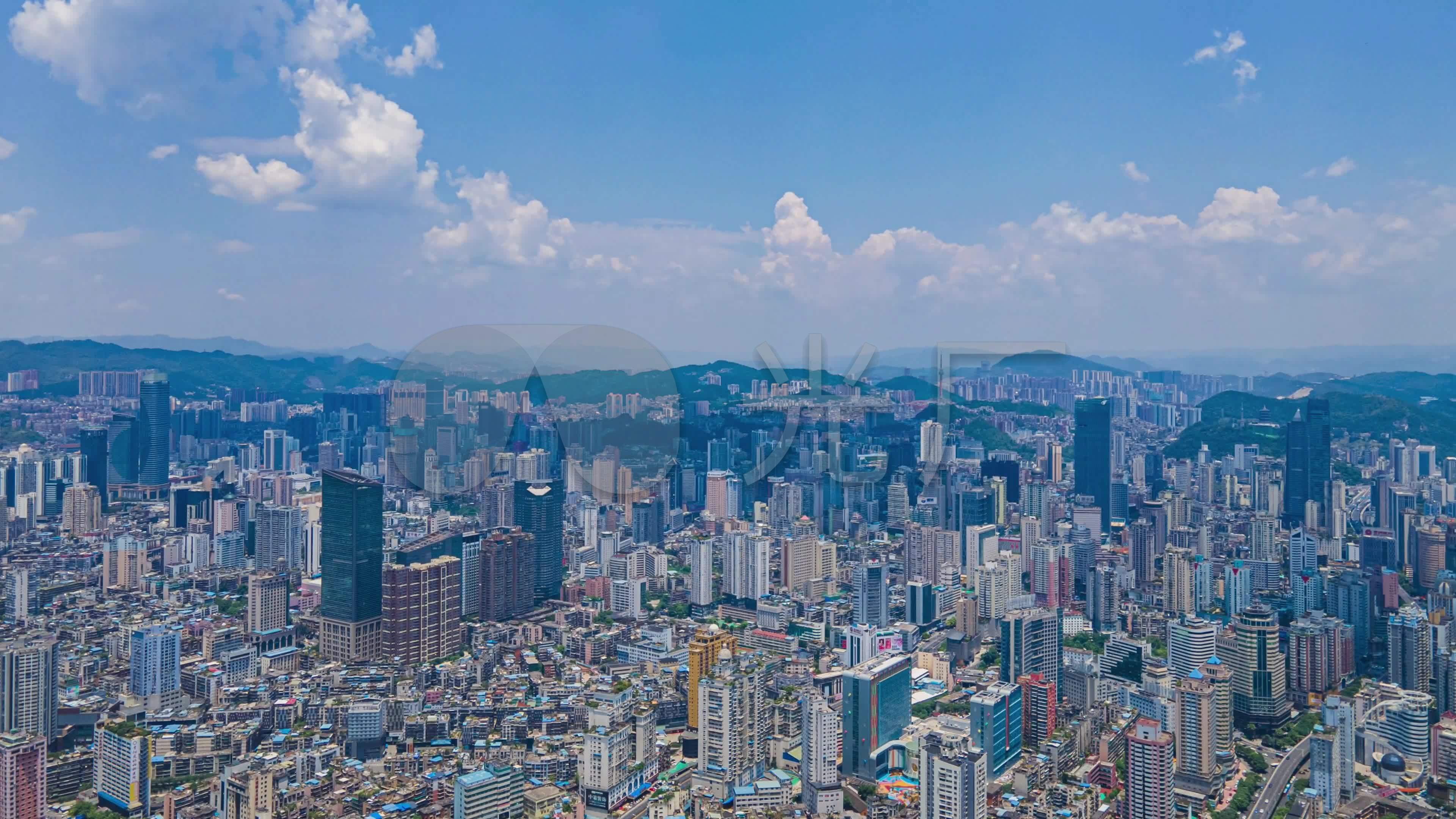 航拍贵州贵阳城市天际线移动延时摄影4k