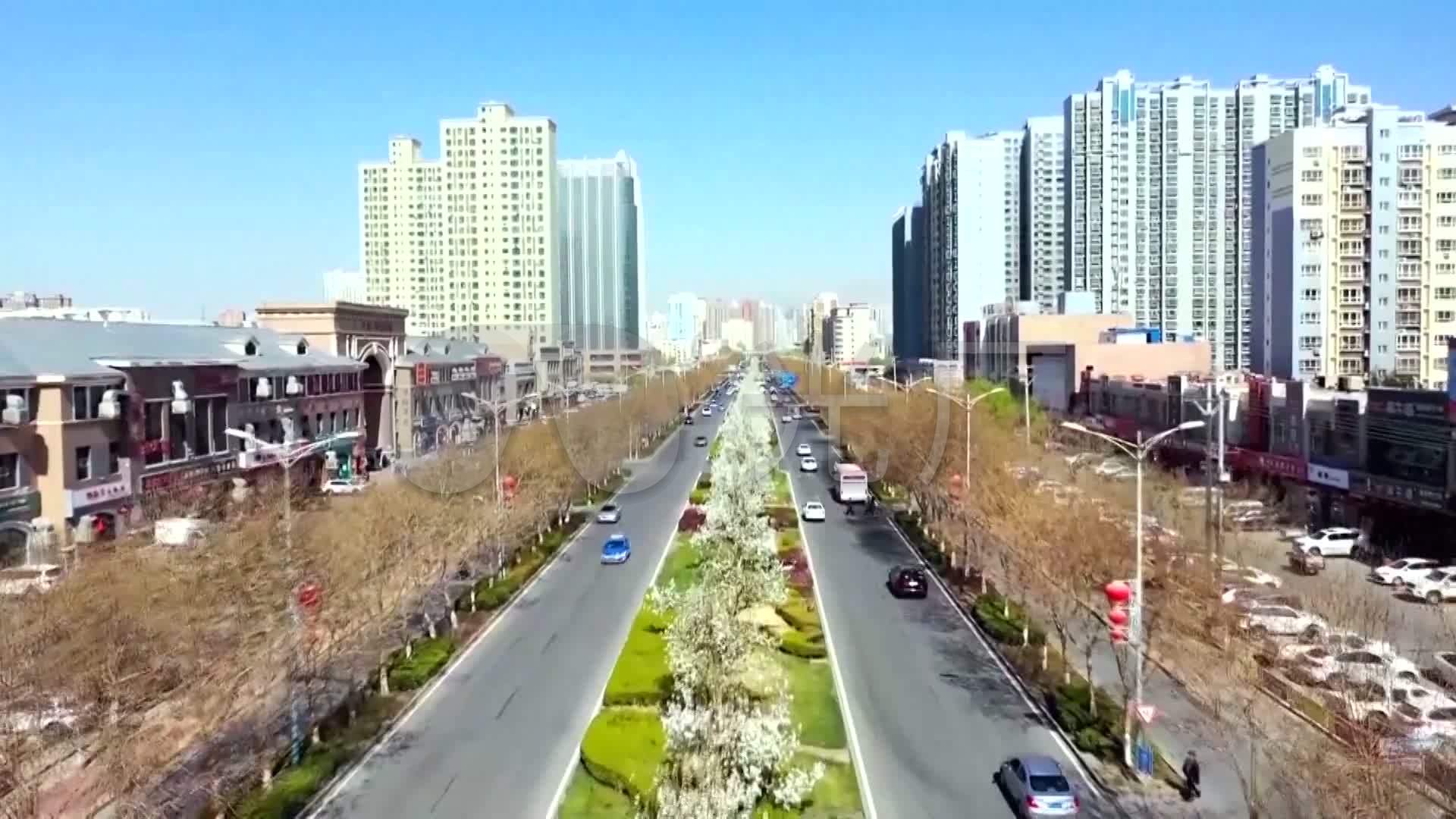 新疆巴音格林蒙古族自治州库尔勒市街景航拍_1920x