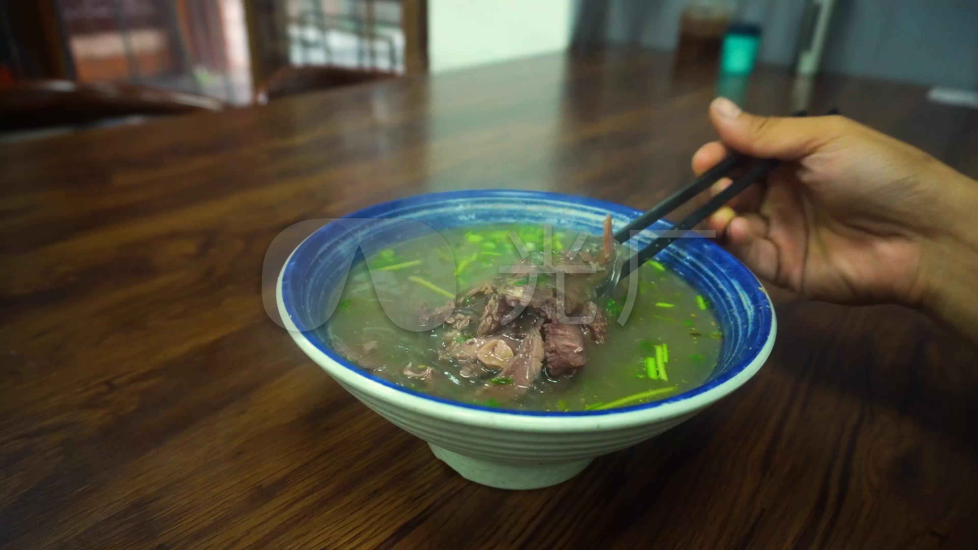 一碗肉汤