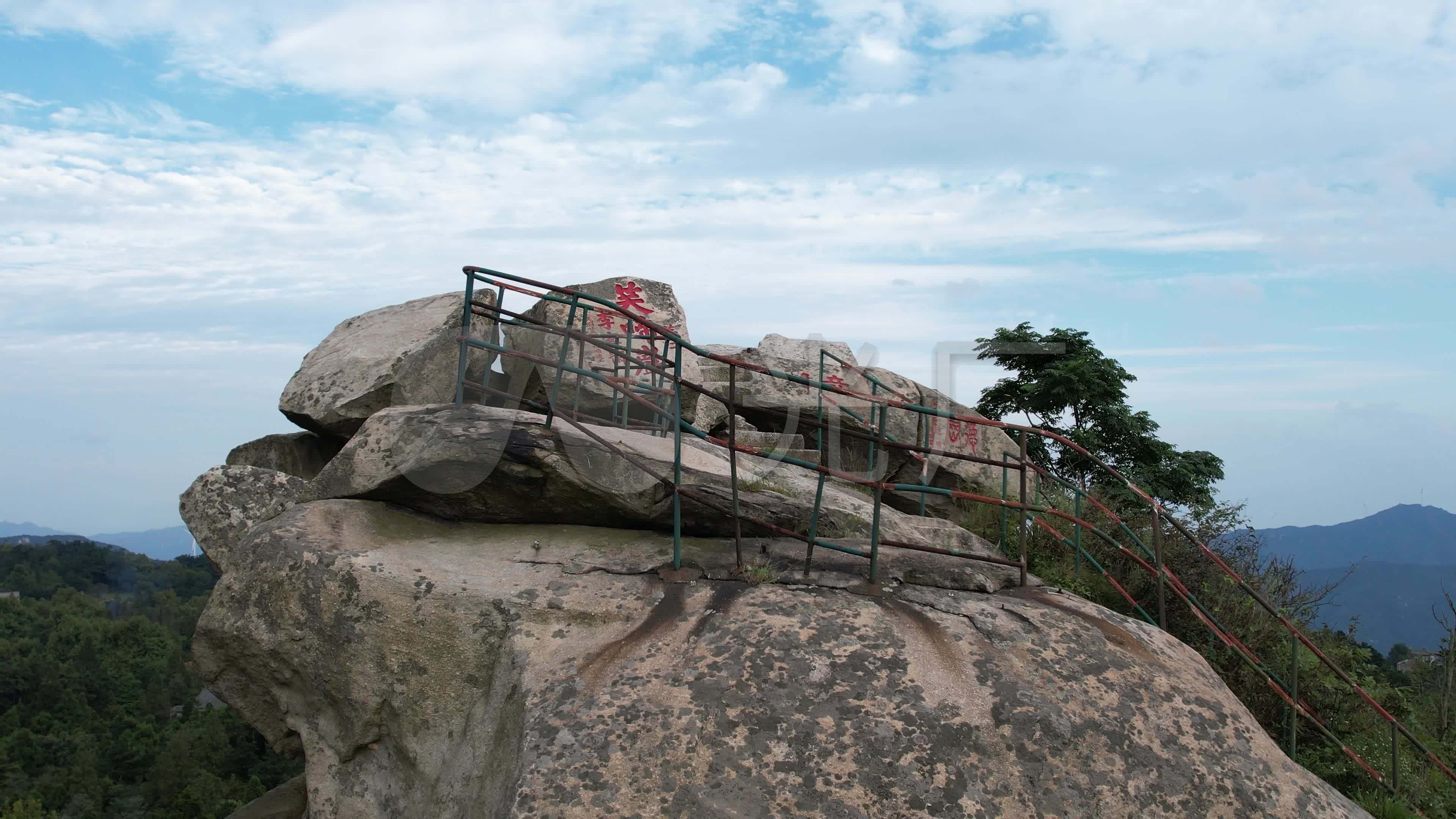 信阳鸡公山_报晓峰_3840x2160_高清视频素材下载(编号