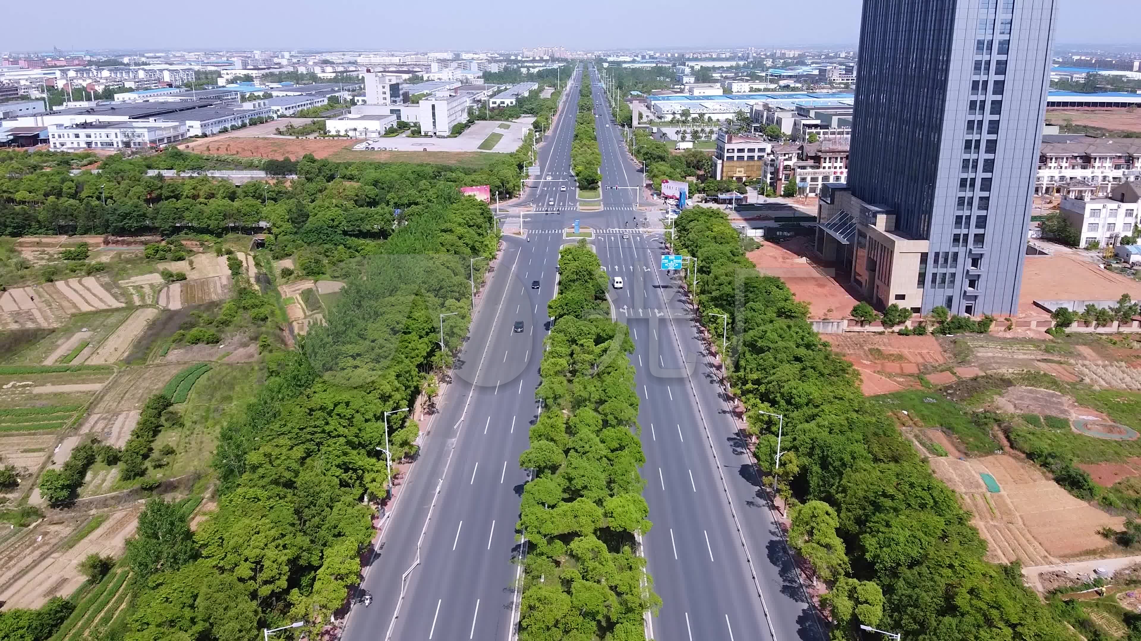 航拍江西新余高新区赛维大道_3840x2160_高清视频素材下载(编号