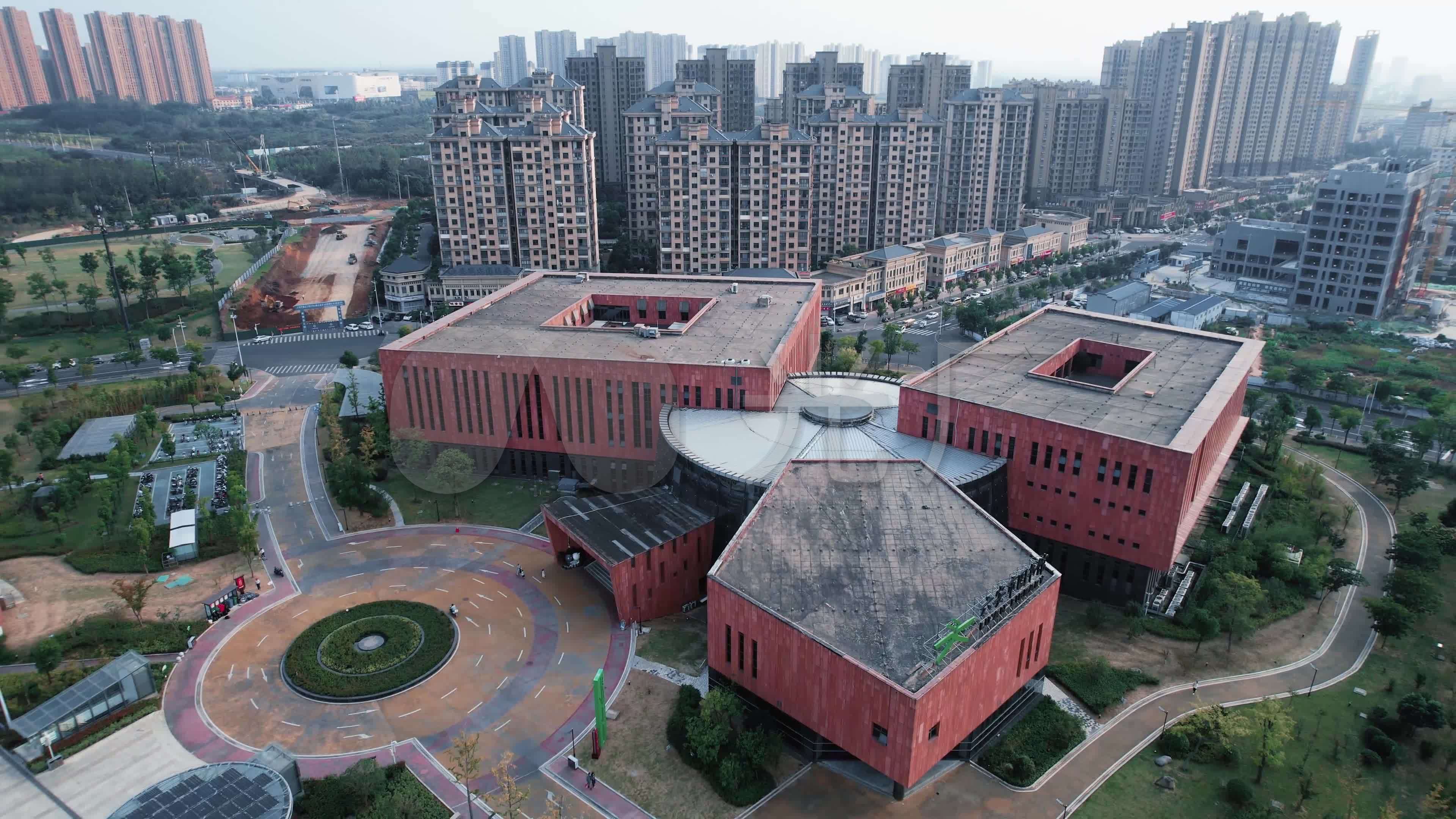 4k航拍六安市政府图书馆科技馆文化馆_3840x2160_高清视频素材下载
