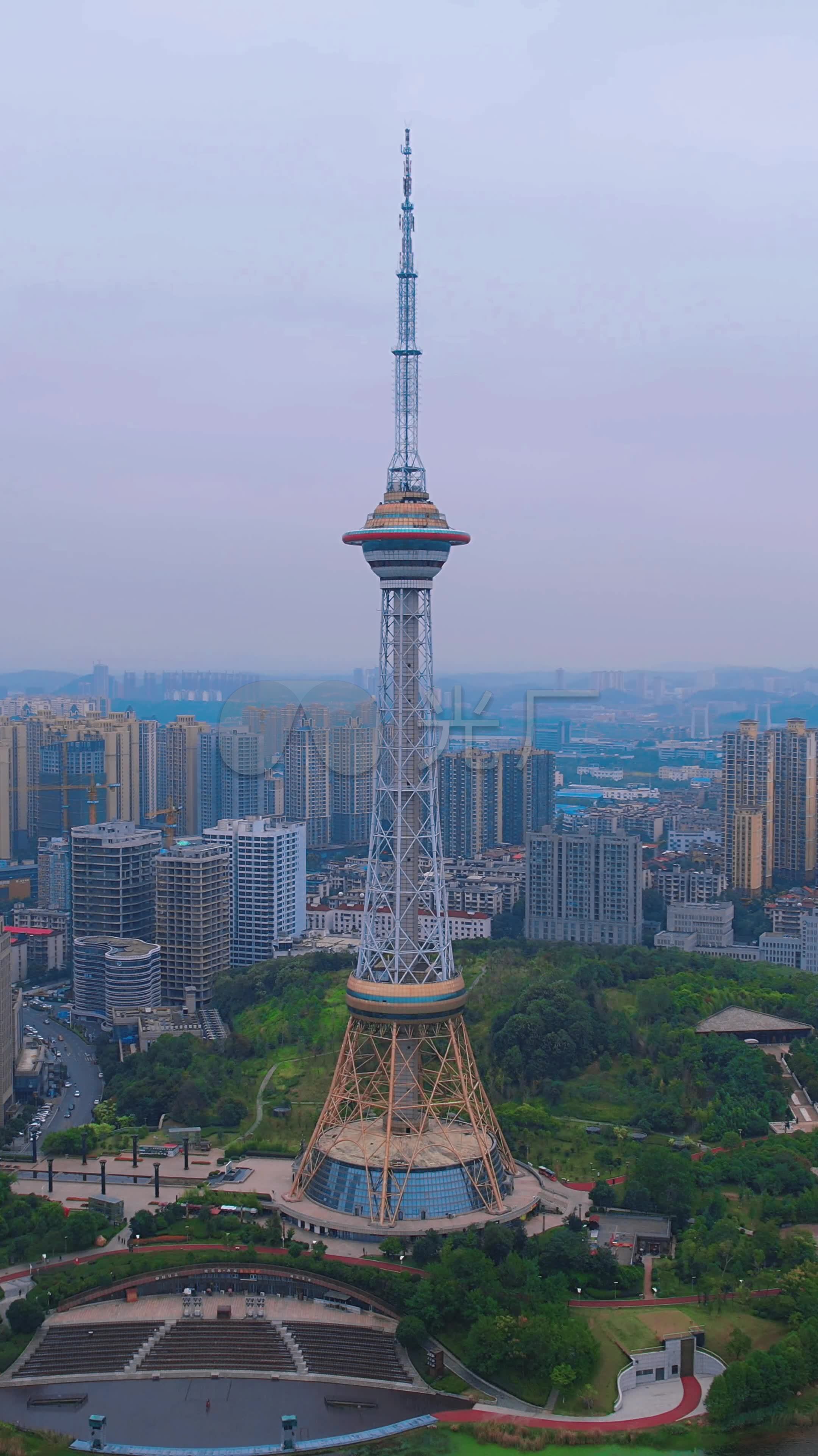 竖拍株洲电视塔株洲神农塔建筑_2160x3840_高清视频素材下载(编号