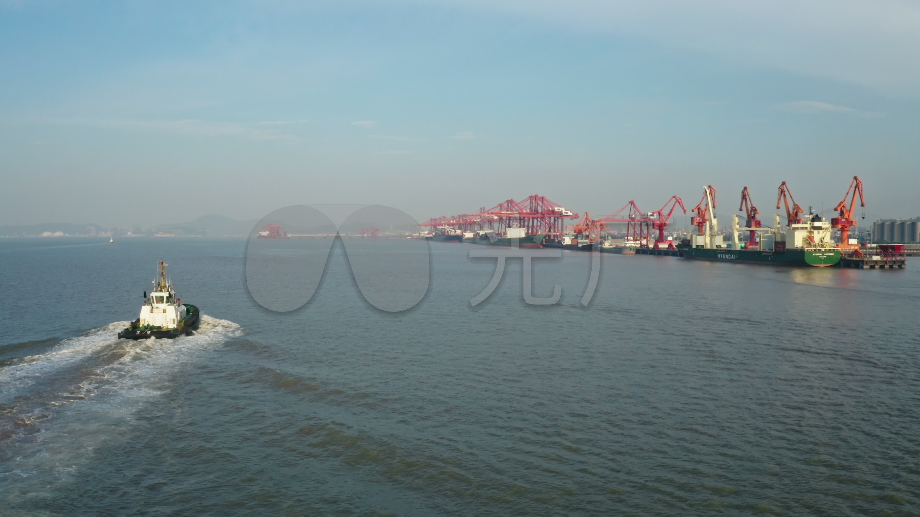 宁波舟山港北仑港口码头拖轮_3840x2160_高清视频素材