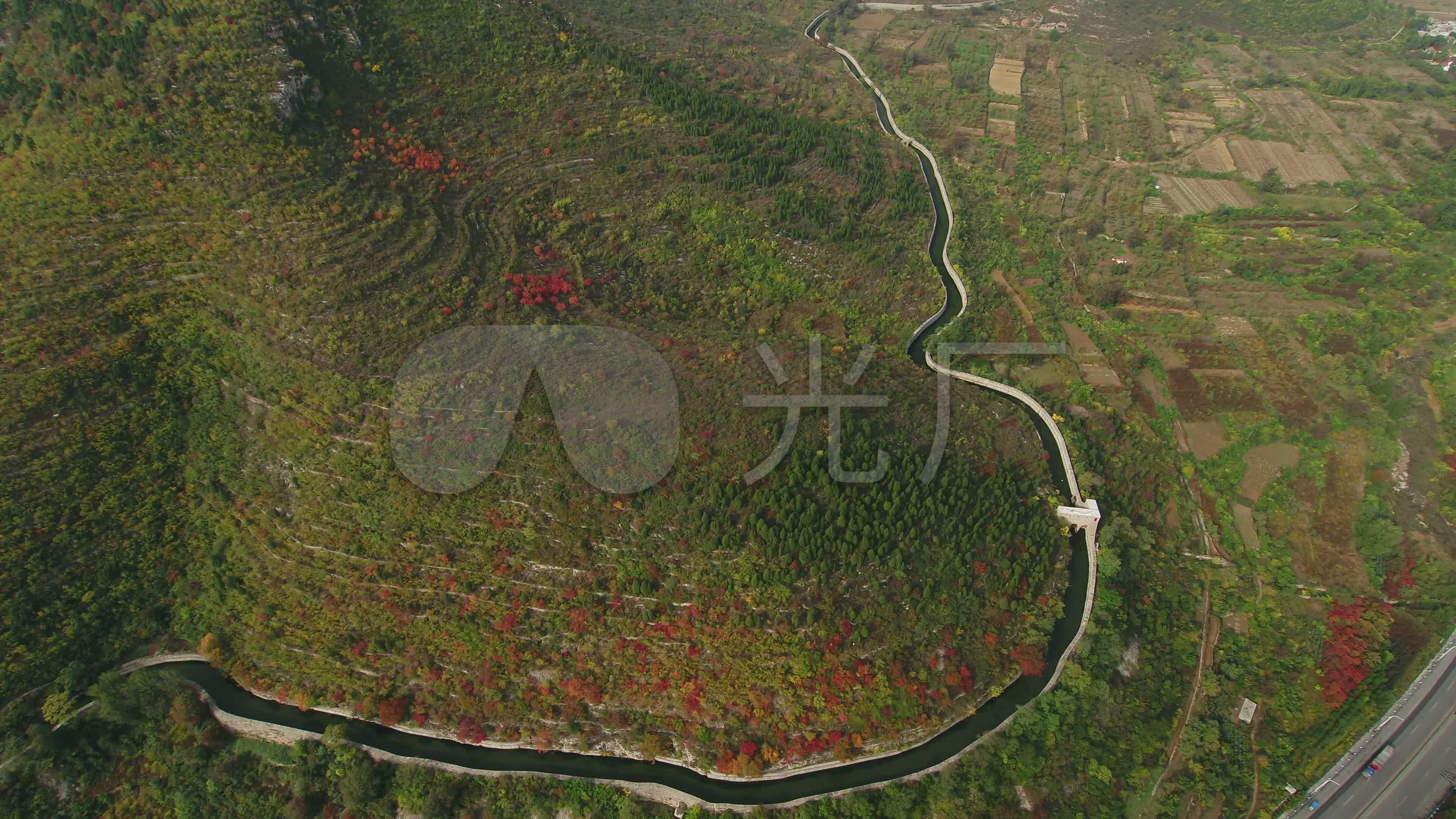 行太山大峡谷秋景红旗渠干渠航拍远景_3840x2160_高清视频素材下载