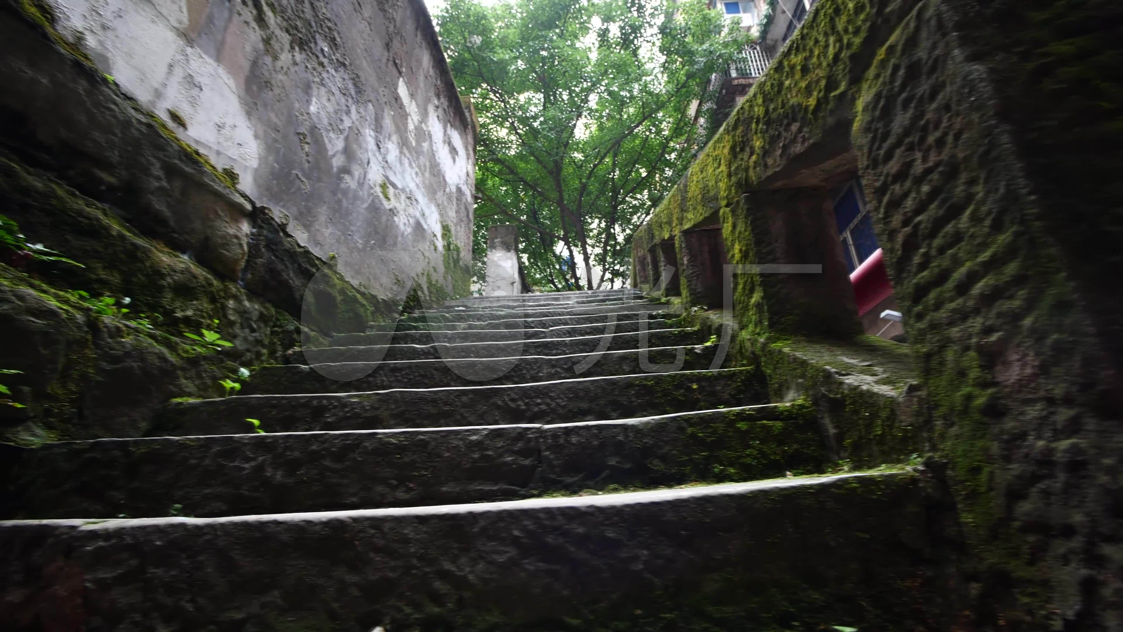 4k重庆老街野水沟之老房子老台阶_3840x2160_高清视频素材下载(编号