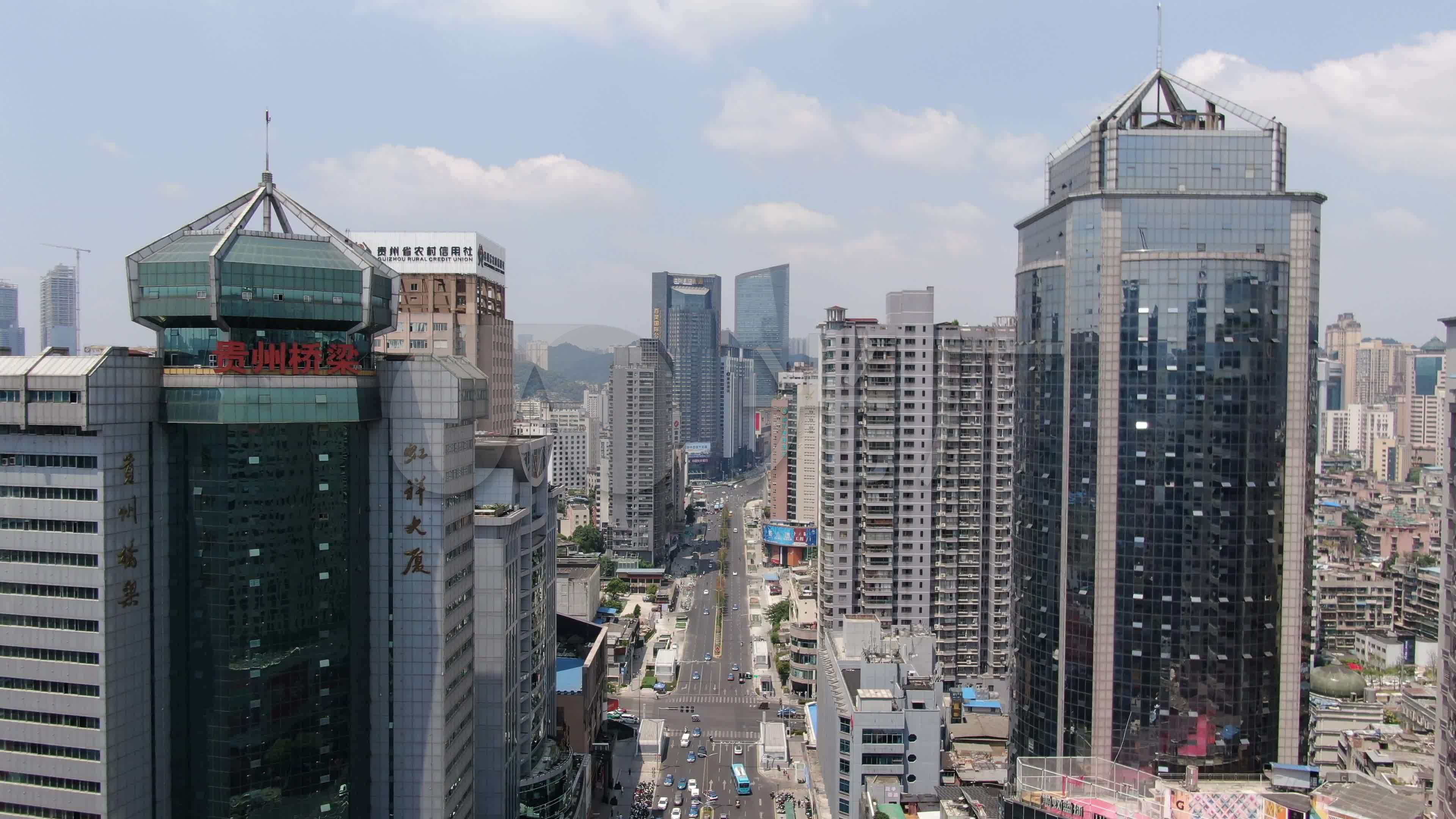 航拍贵州贵阳中华路商业圈_3840x2160_高清视频素材下载(编号:6812398