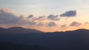 黎明日出早晨天亮鱼肚白太阳升起朝气_1920x1080_高清视频素材下载