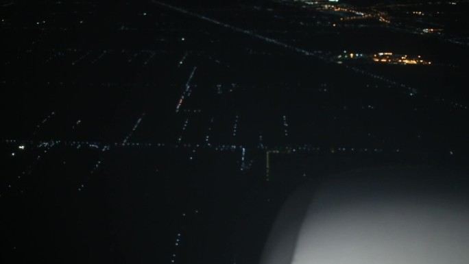 飞机俯拍夜景