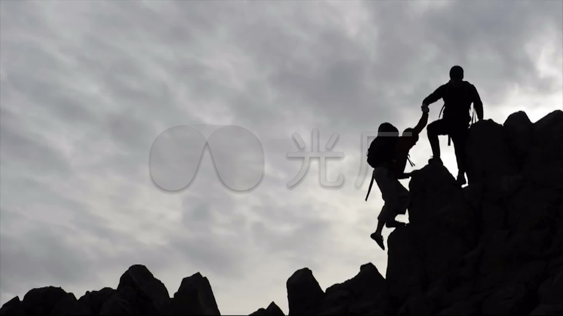 攀登峭壁的男士图片素材-正版创意图片500749289-摄图网