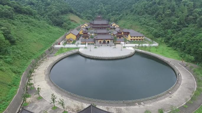 航拍仙女湖寺庙各个角度片段