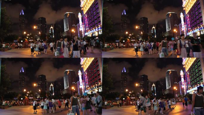 上海南京路夜景商业街大世界