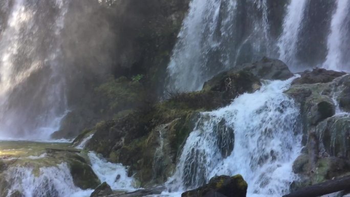 高山流水美丽风景山清水秀旅游美景