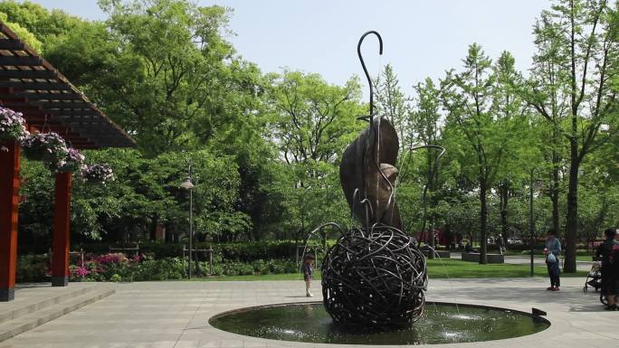 上海静安寺雕塑公园实拍素材
