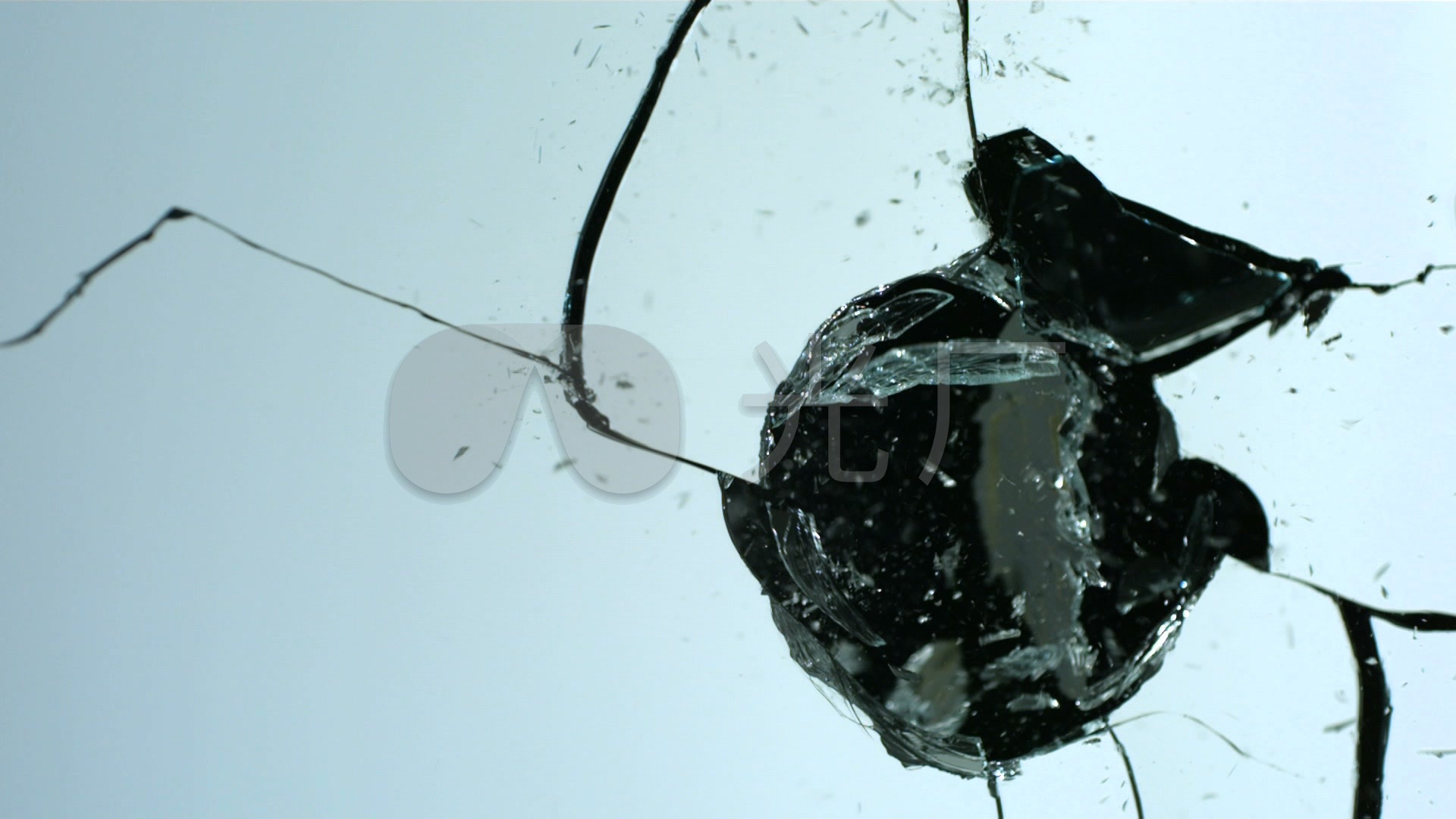 玻璃破碎慢镜头高清素材