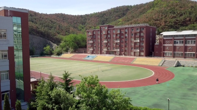 4K中学初中学生公寓宿舍楼操场