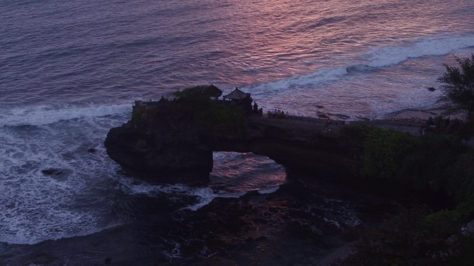 巴厘岛航拍海神庙长焦2镜头4K